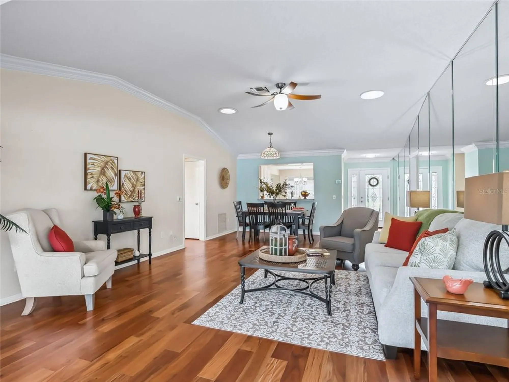 Property Slideshow image 19 of 51 | 1013 del rio dr, Lady Lake, FL, 32159