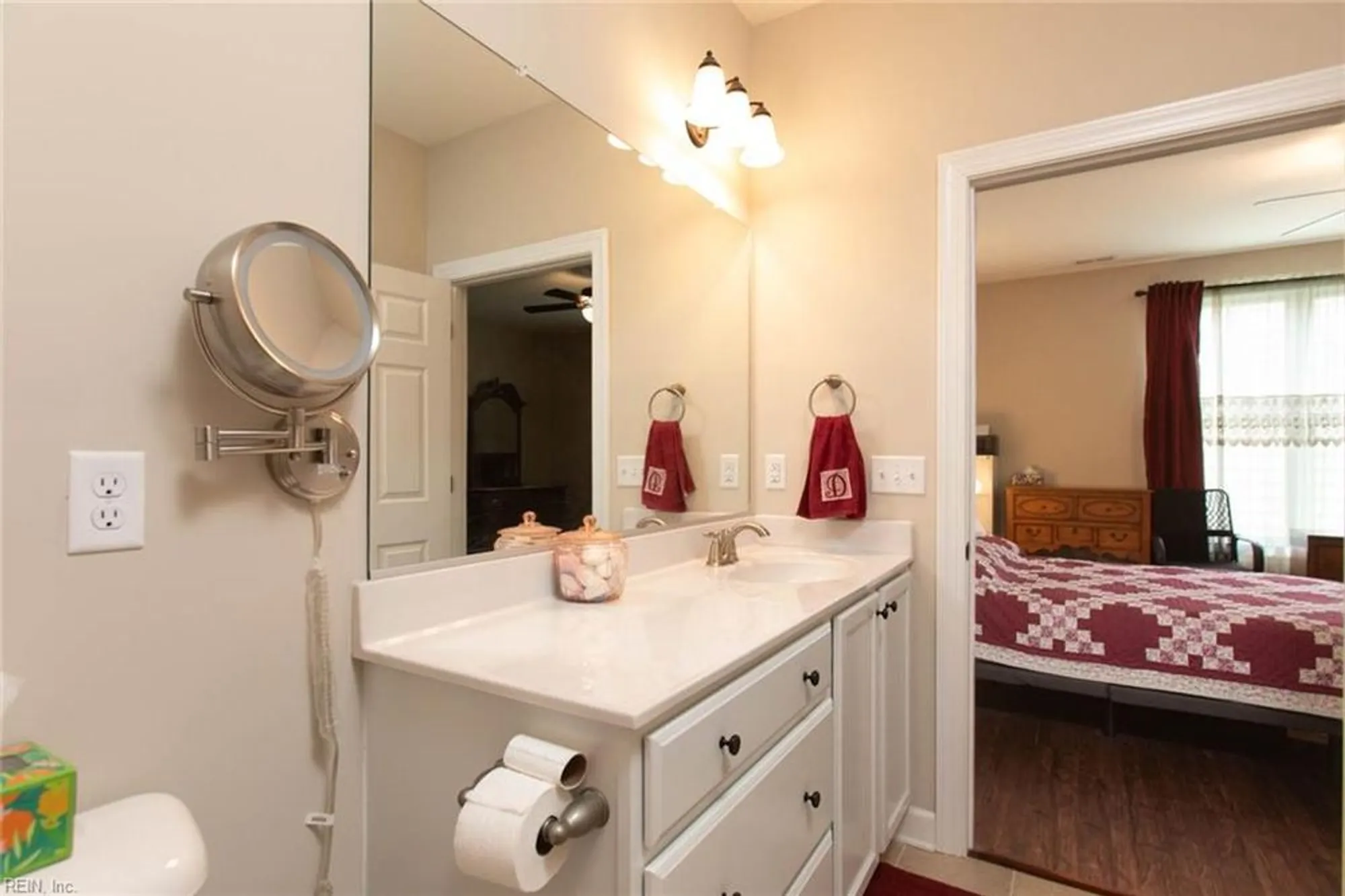 Property Slideshow image 20 of 50 | 200 durham st, Smithfield, VA, 23430