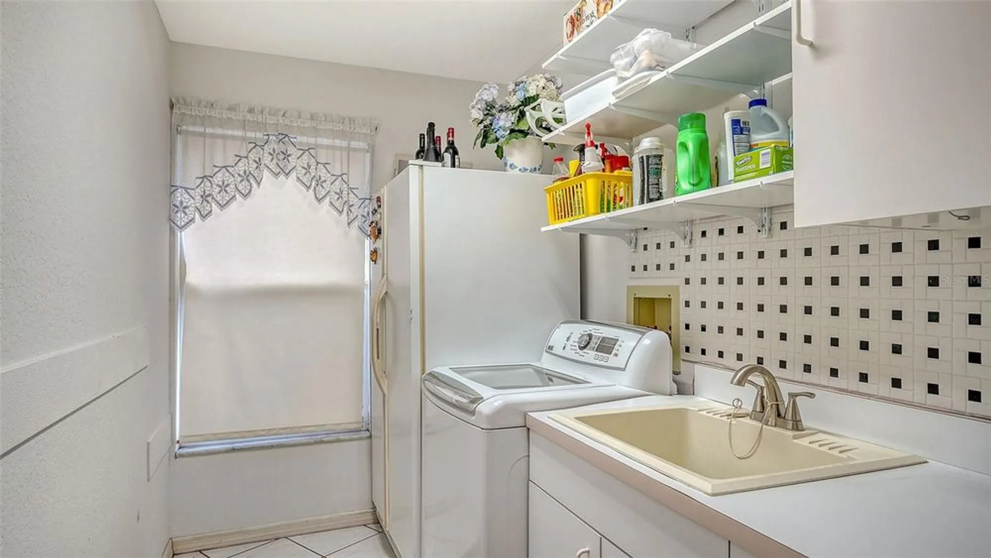 Property Slideshow image 36 of 66 | 6803 drewrys blf, Bradenton, FL, 34203