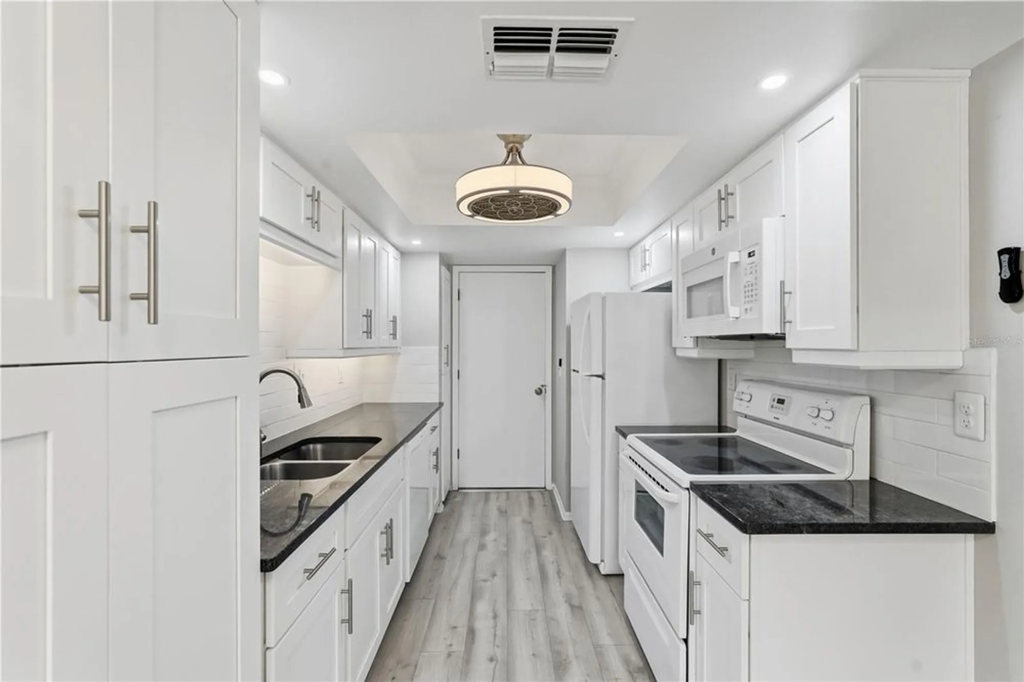 Property Slideshow image 8 of 31 | 3499 cedar ln, Palm Harbor, FL, 34684