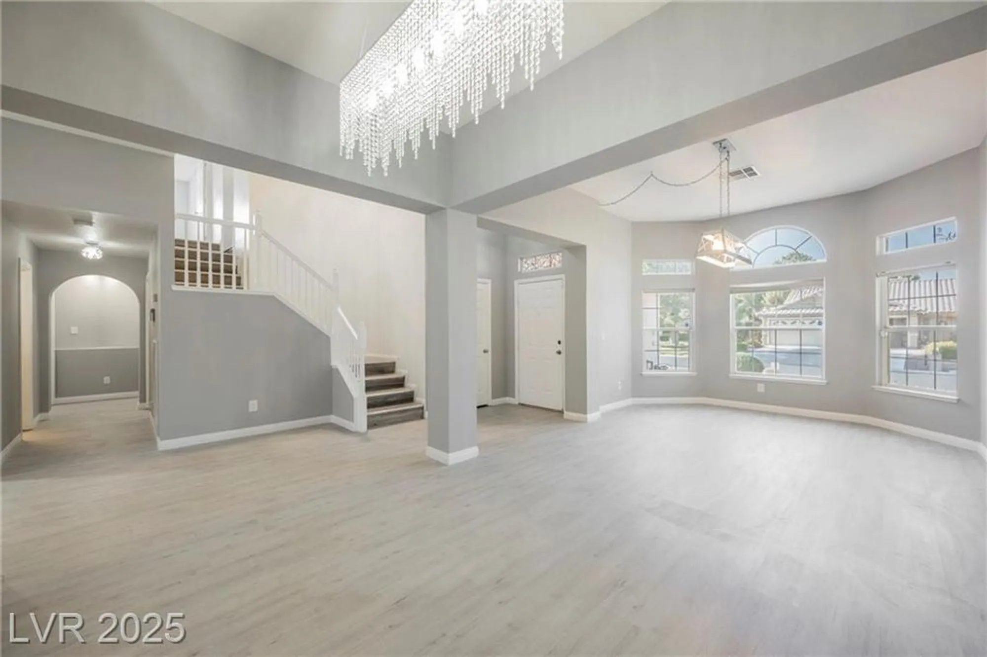 Property Slideshow image 19 of 66 | 5133 burr oak dr, Las Vegas, NV, 89130
