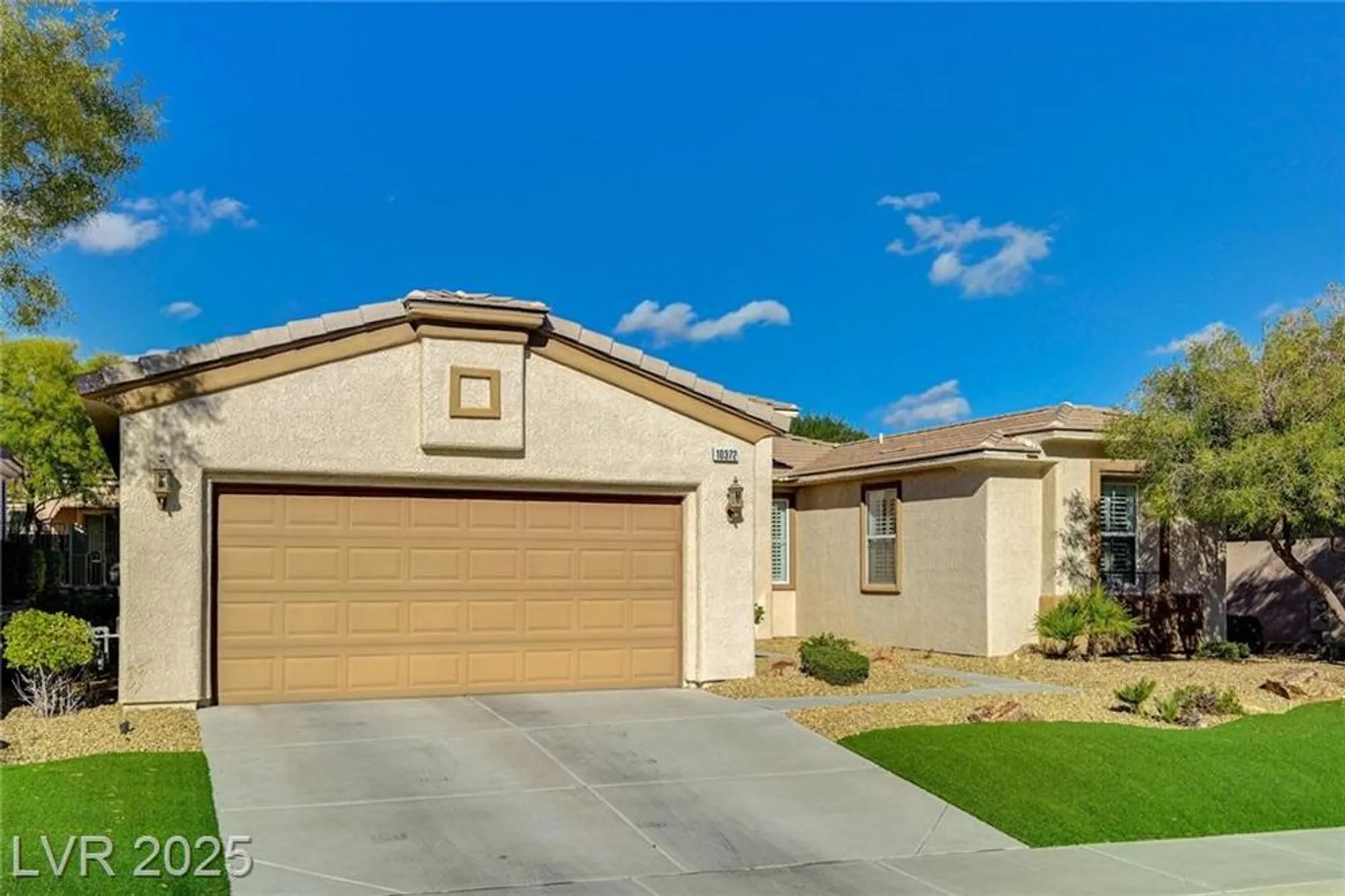 Property Slideshow image 43 of 96 | 10372 abisso dr, Las Vegas, NV, 89135