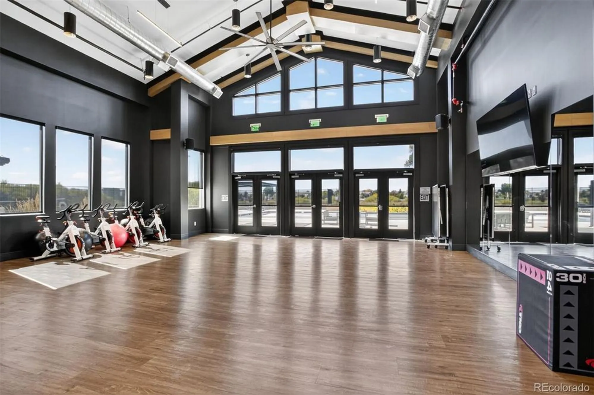 Property Slideshow image 31 of 35 | 5136 n quemoy ct, Aurora, CO, 80019