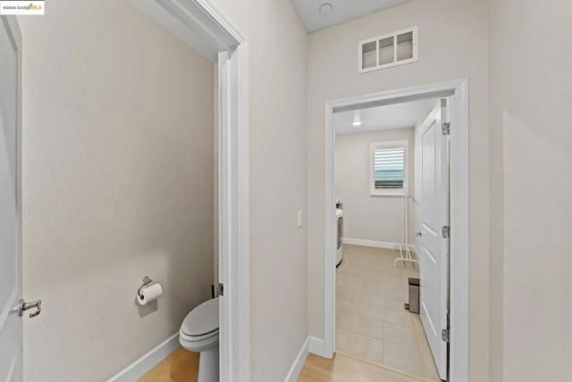 Property Slideshow image 12 of 22 | 1052 camborne dr, Manteca, CA, 95336