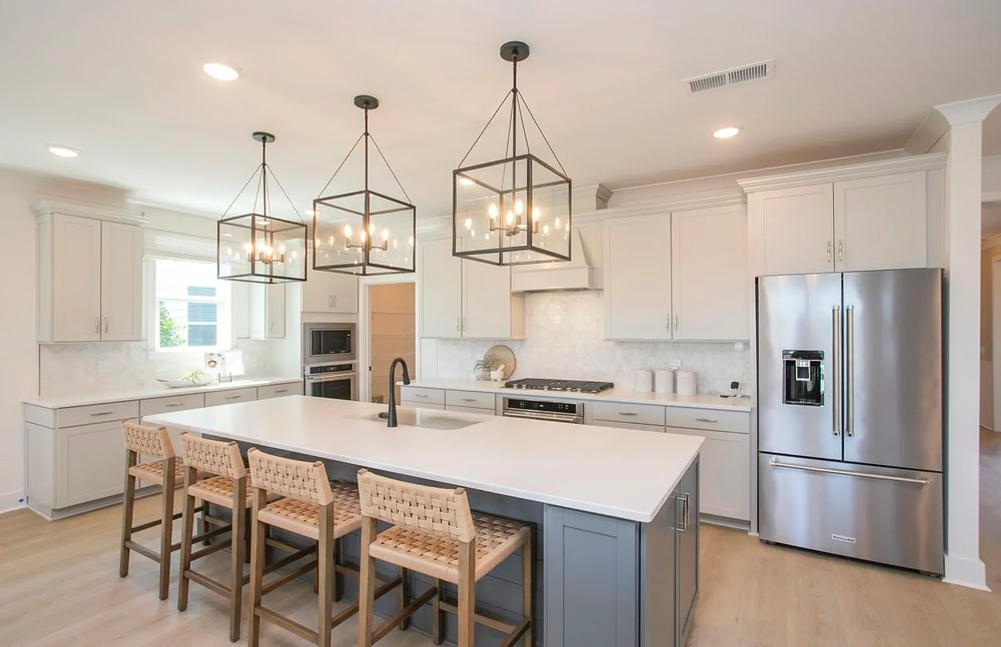 Property Slideshow image 1 of 53 | 806 everglade dr, Lebanon, TN, 37090