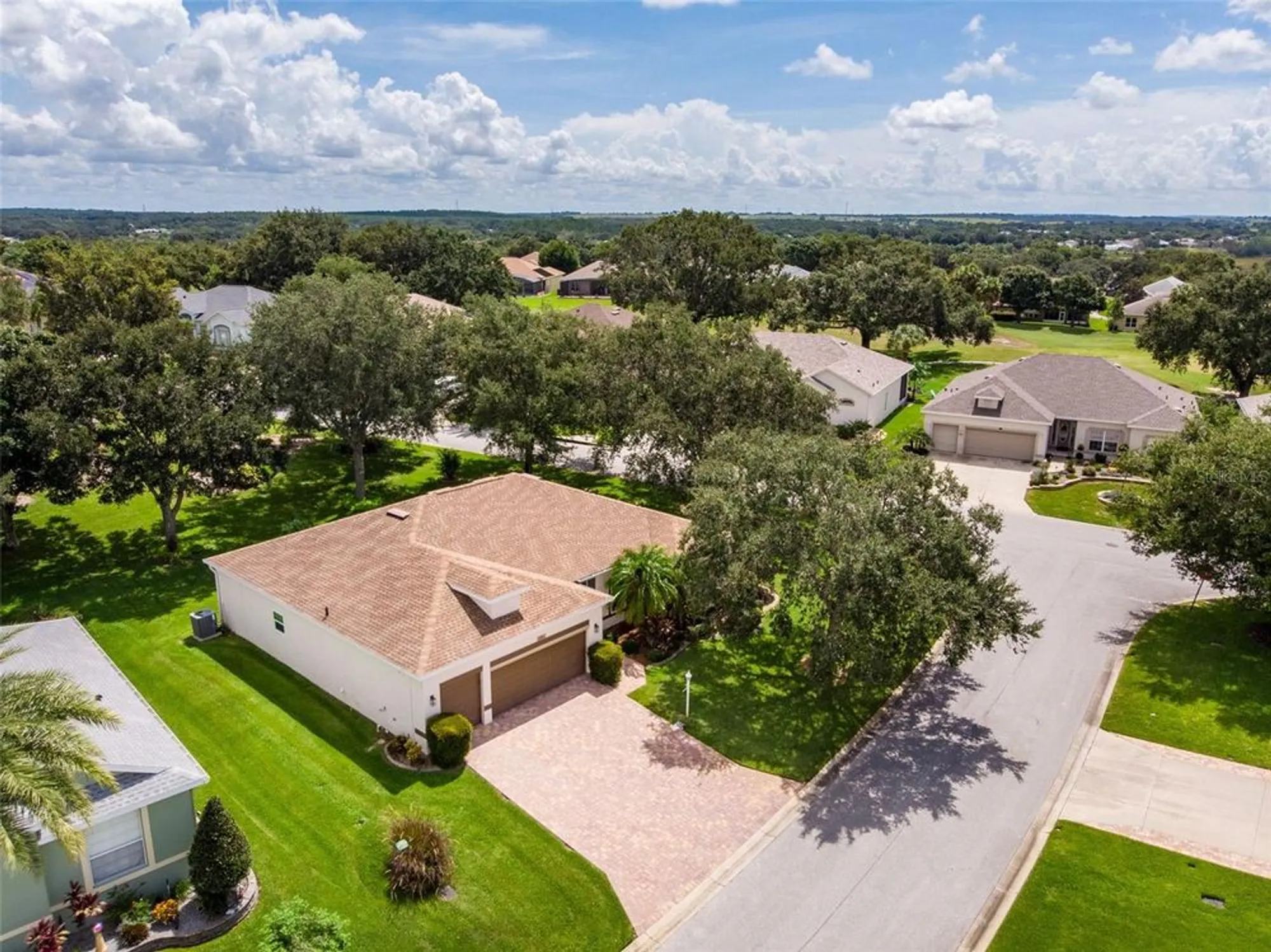 Property Slideshow image 31 of 61 | 24502 parlange ct, Leesburg, FL, 34748