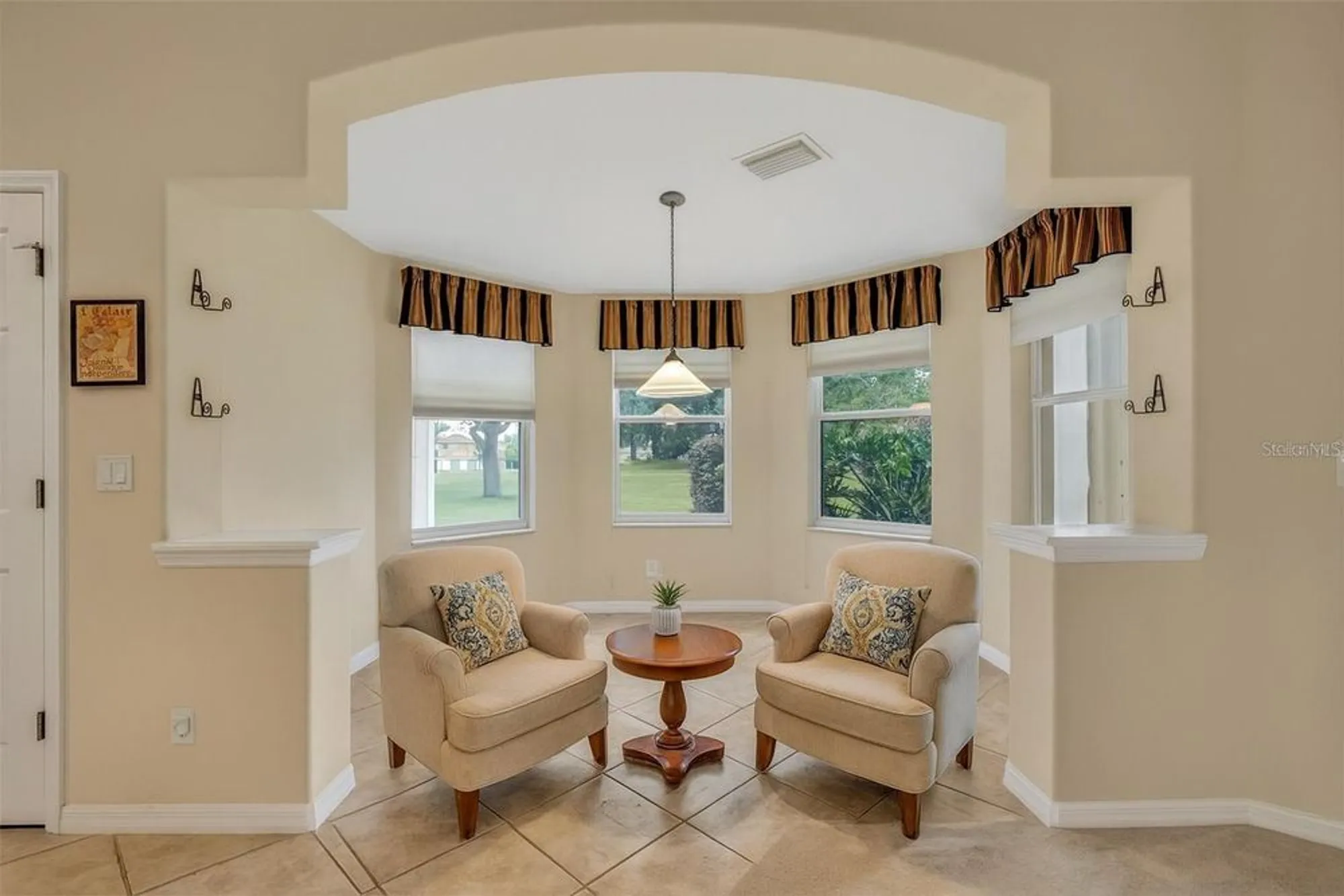 Property Slideshow image 14 of 52 | 5837 bounty cir, Tavares, FL, 32778