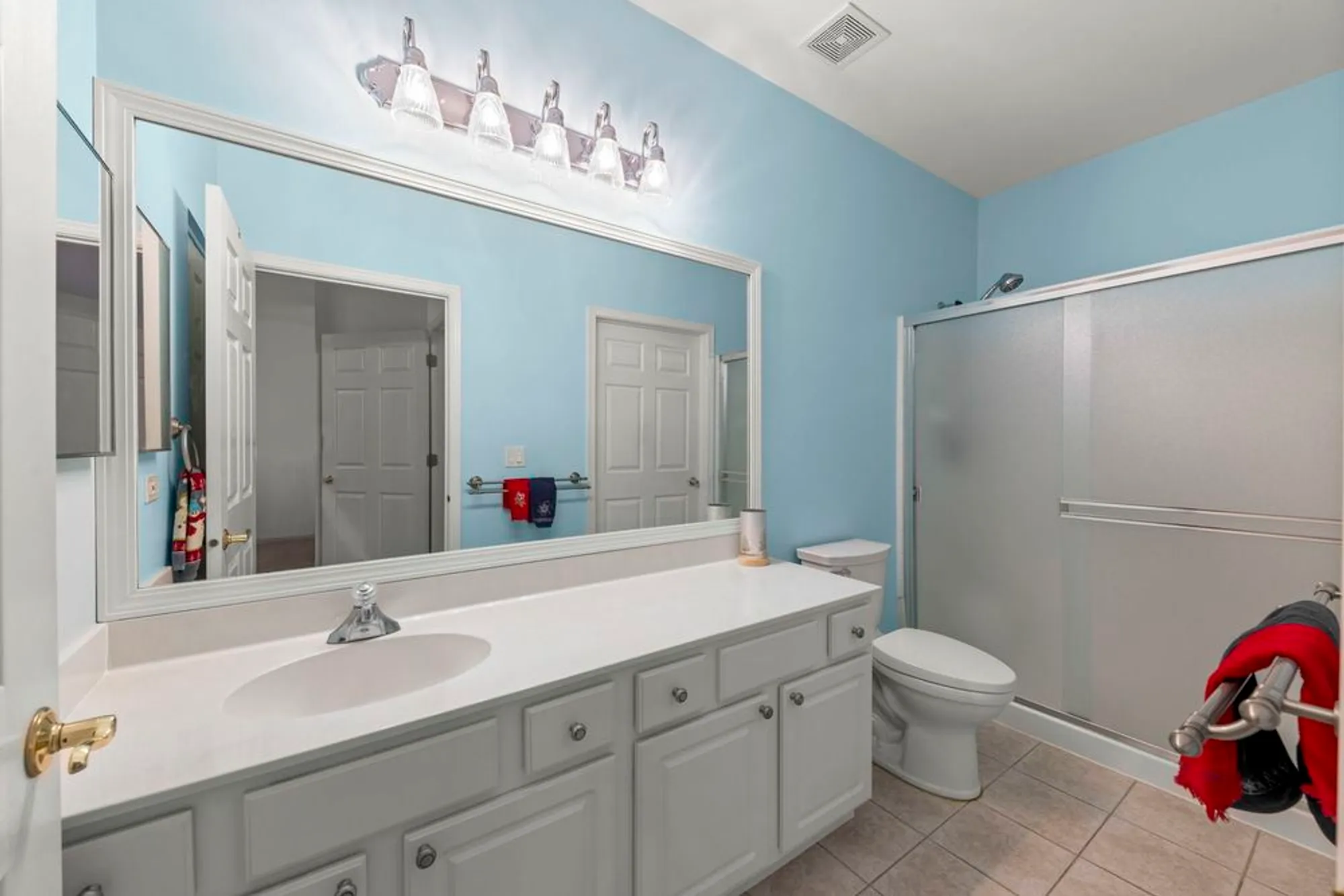 Property Slideshow image 20 of 58 | 16174 seneca lake cir, Crest Hill, IL, 60403