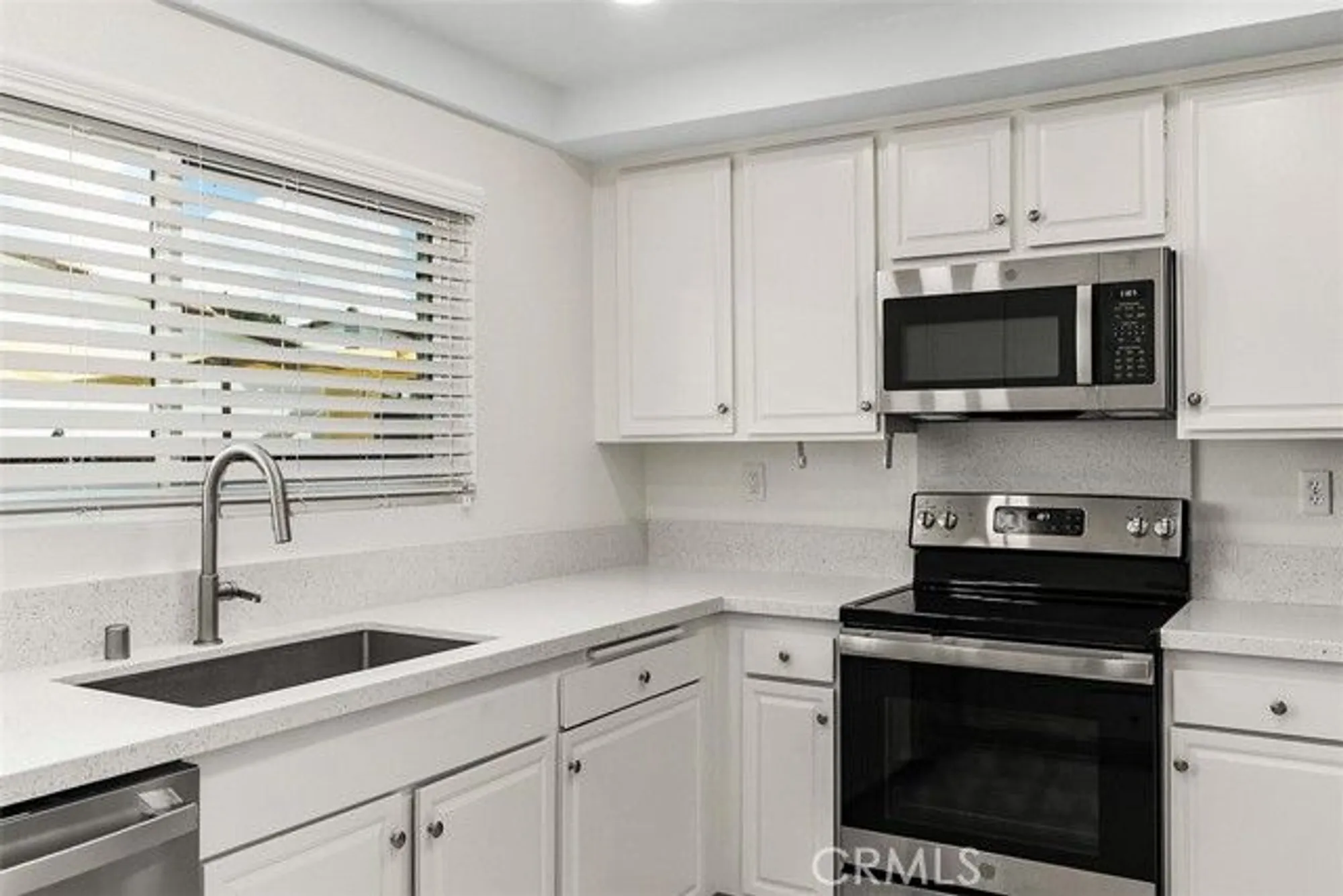 Property Slideshow image 20 of 45 | 3346 bahia blanca e unit e a, Laguna Woods, CA, 92637