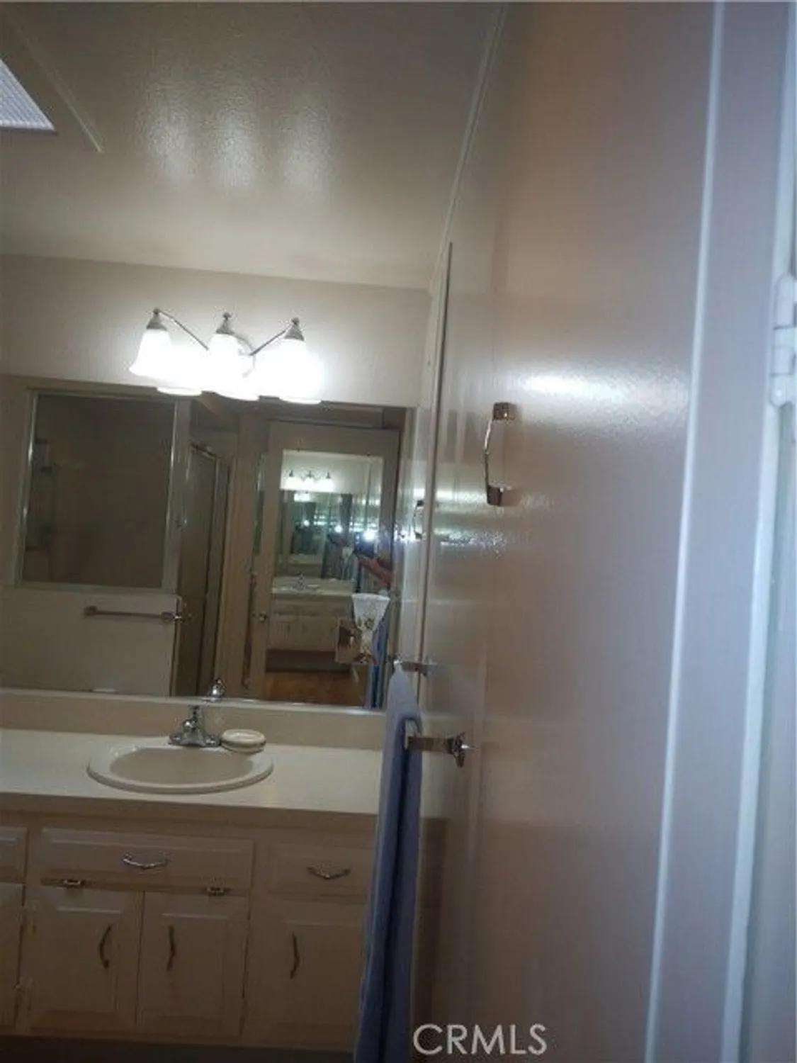 Property Slideshow image 17 of 23 | 13061 del monte dr, Seal Beach, CA, 90740
