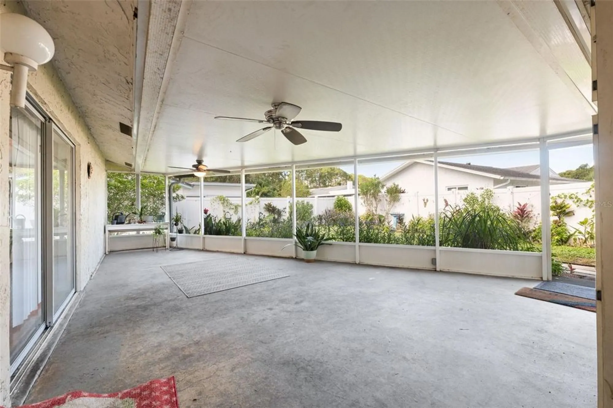 Property Slideshow image 22 of 40 | 766 anchorage ln, Palm Harbor, FL, 34685