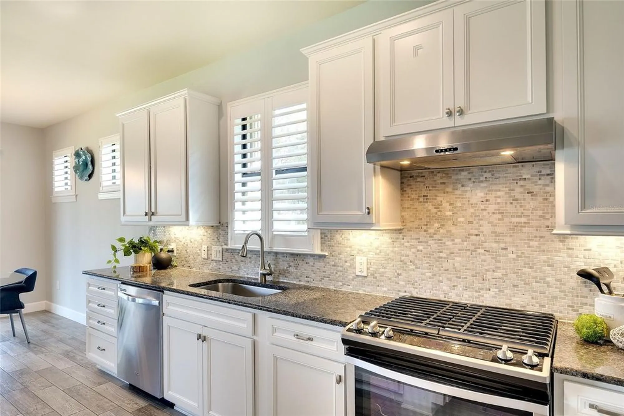 Property Slideshow image 12 of 51 | 16745 ellsworth ave, Bradenton, FL, 34202