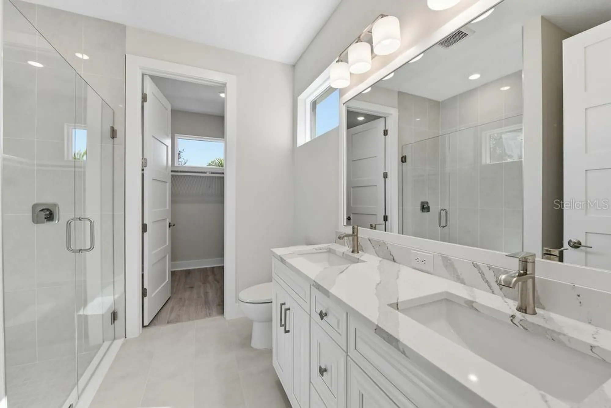 Property Slideshow image 13 of 55 | 4052 santa caterina blvd # 10101, Bradenton, FL, 34211