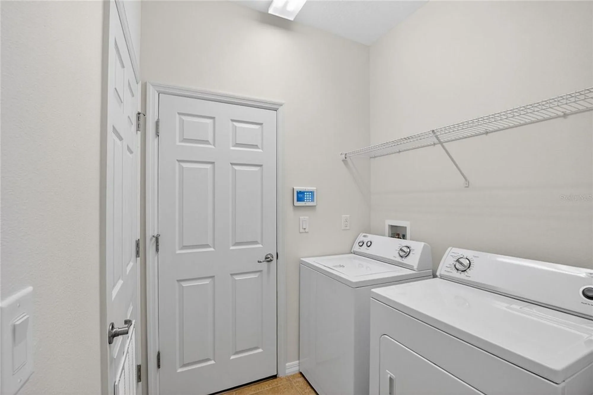 Property Slideshow image 39 of 76 | 331 cedar falls dr, Apollo Beach, FL, 33572