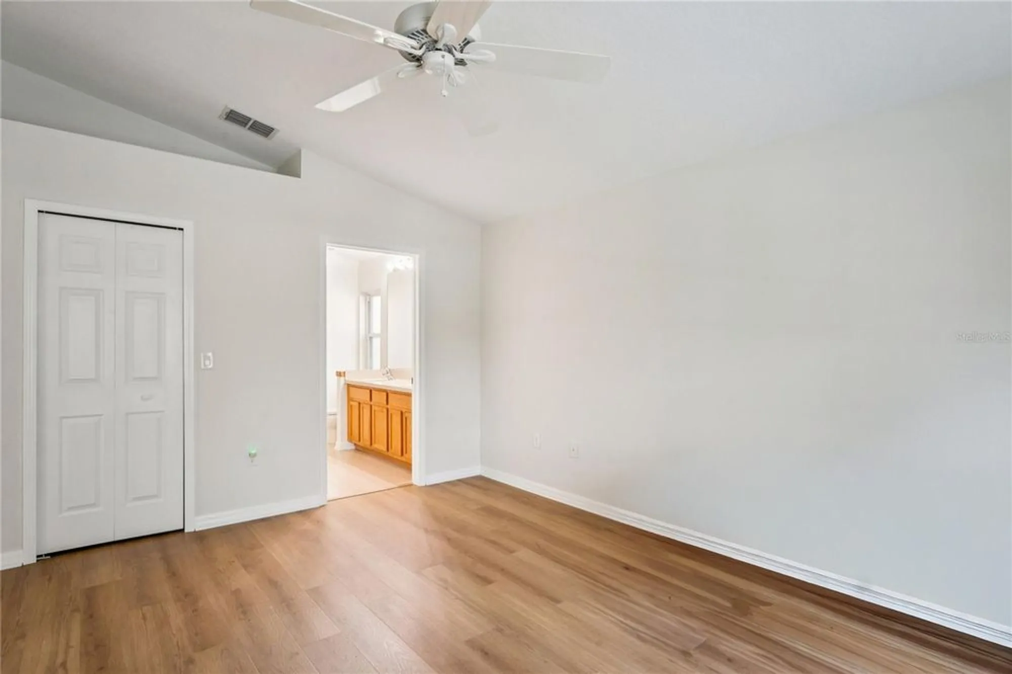 Property Slideshow image 22 of 81 | 322 greenwich cir, Spring Hill, FL, 34609