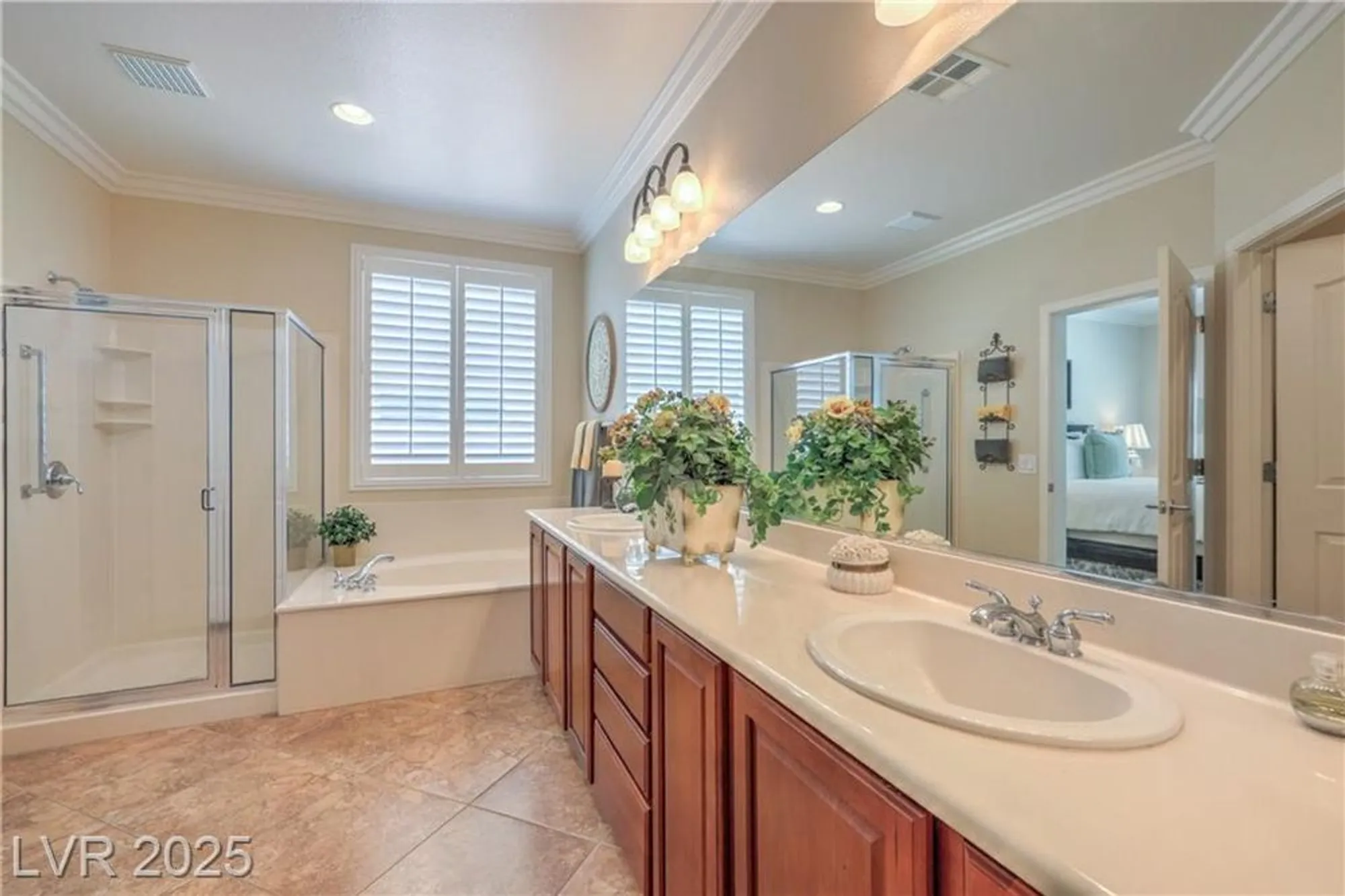 Property Slideshow image 27 of 39 | 2225 blackburn hills ave, Henderson, NV, 89044