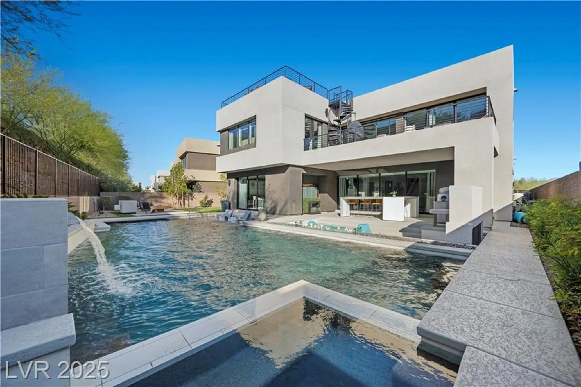 Property Slideshow image 79 of 99 | 5 highland cove ln, Henderson, NV, 89011