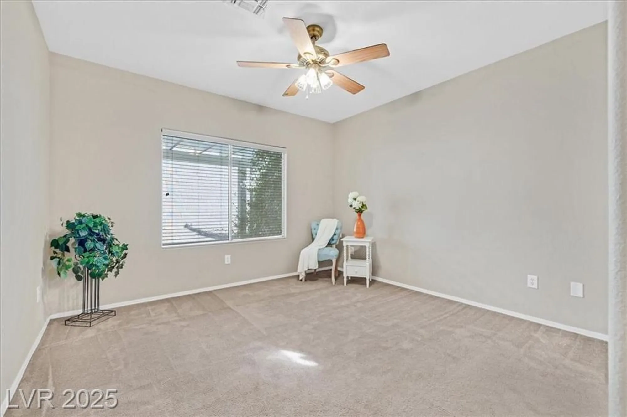 Property Slideshow image 14 of 37 | 2026 wildwood lake st, Henderson, NV, 89052