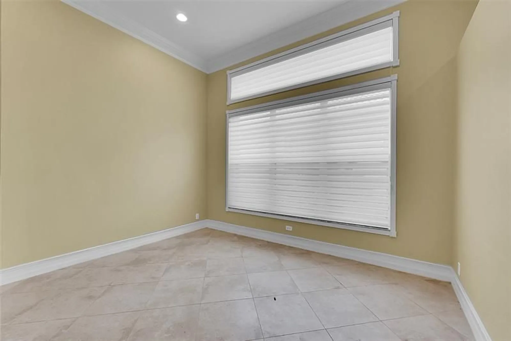 Property Slideshow image 25 of 61 | 7200 veneto dr, Boynton Beach, FL, 33437
