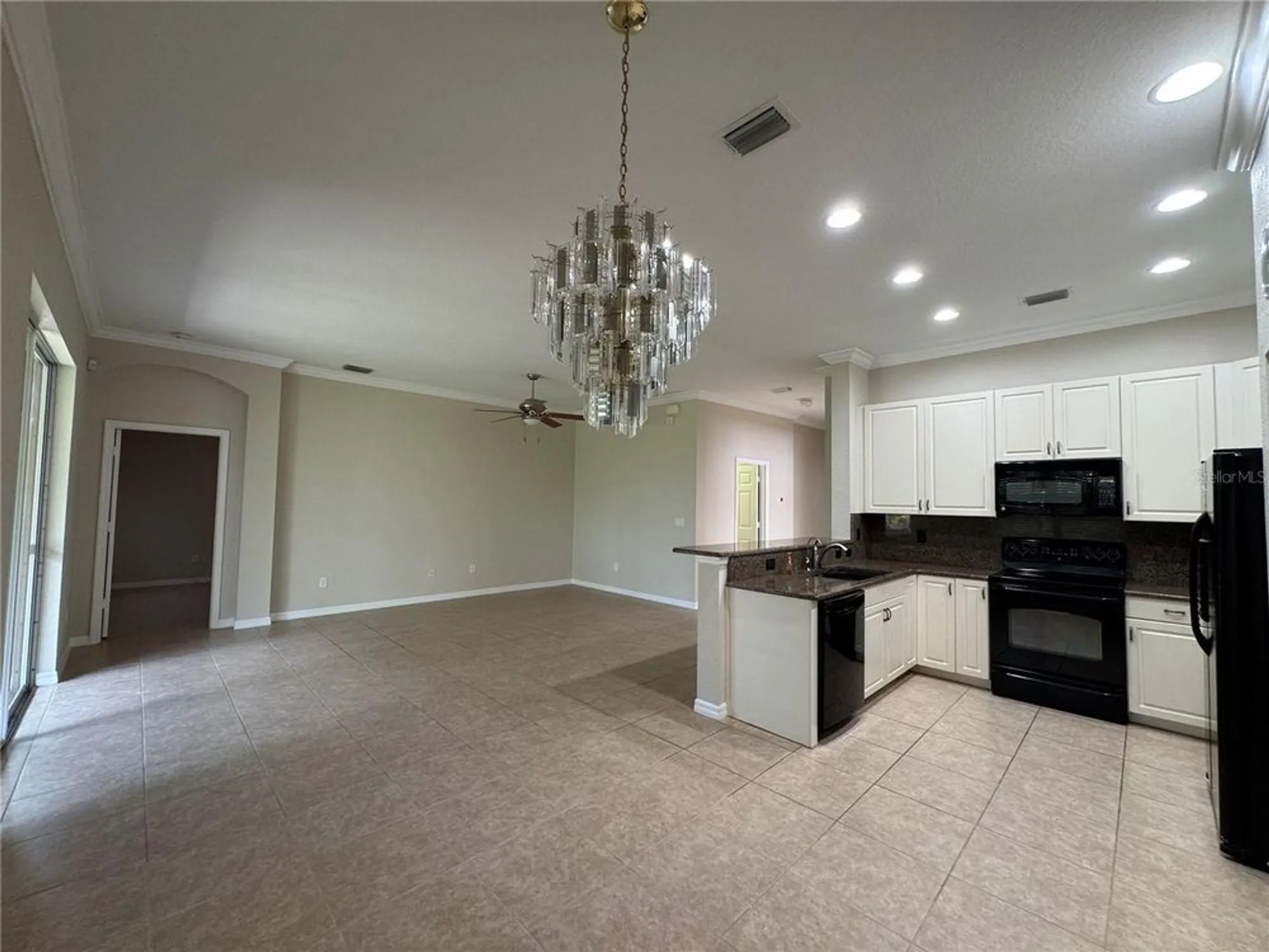 Property Slideshow image 4 of 40 | 4938 sandy brook cir, Wimauma, FL, 33598