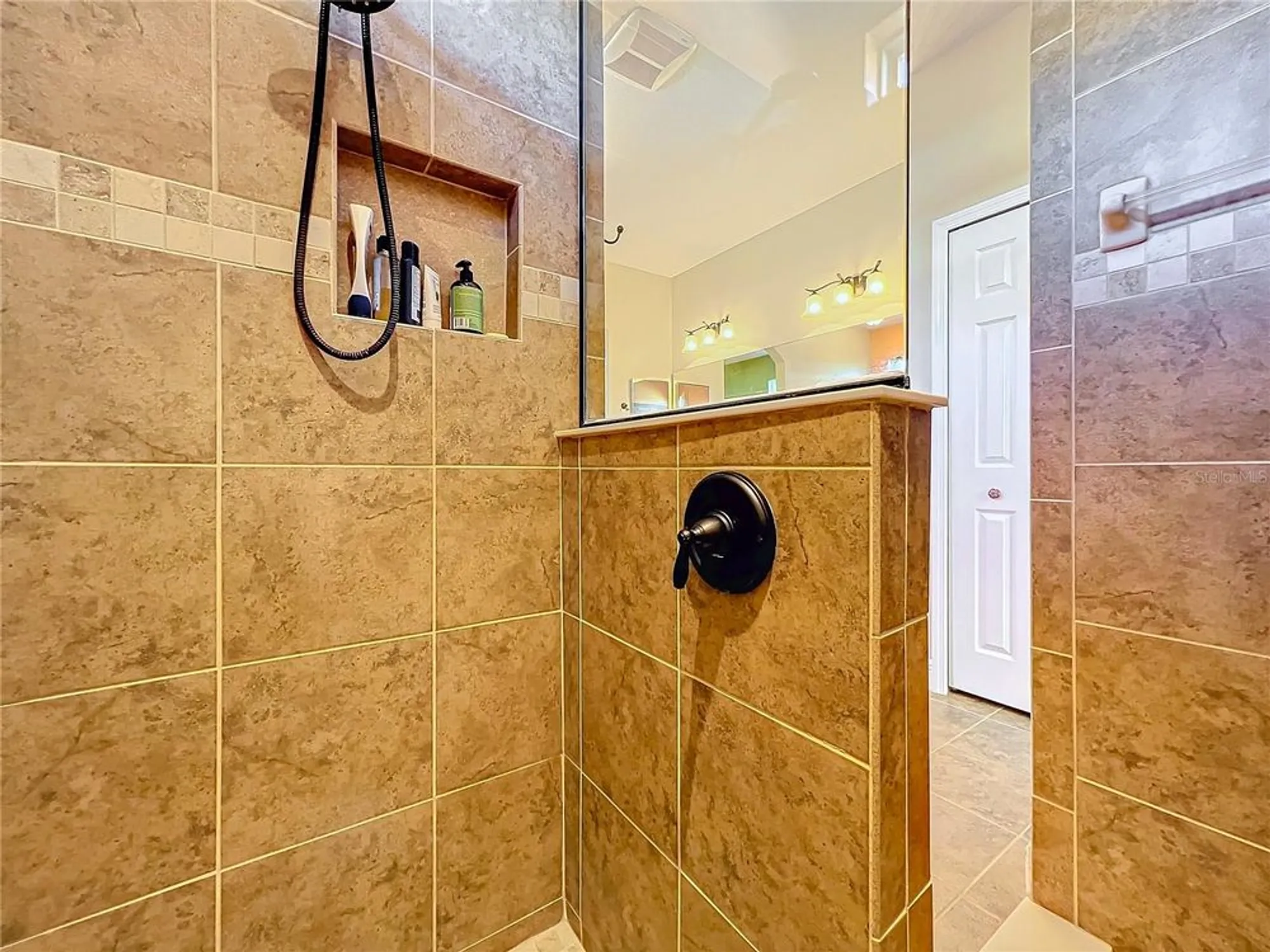 Property Slideshow image 51 of 83 | 27103 camerons run, Leesburg, FL, 34748