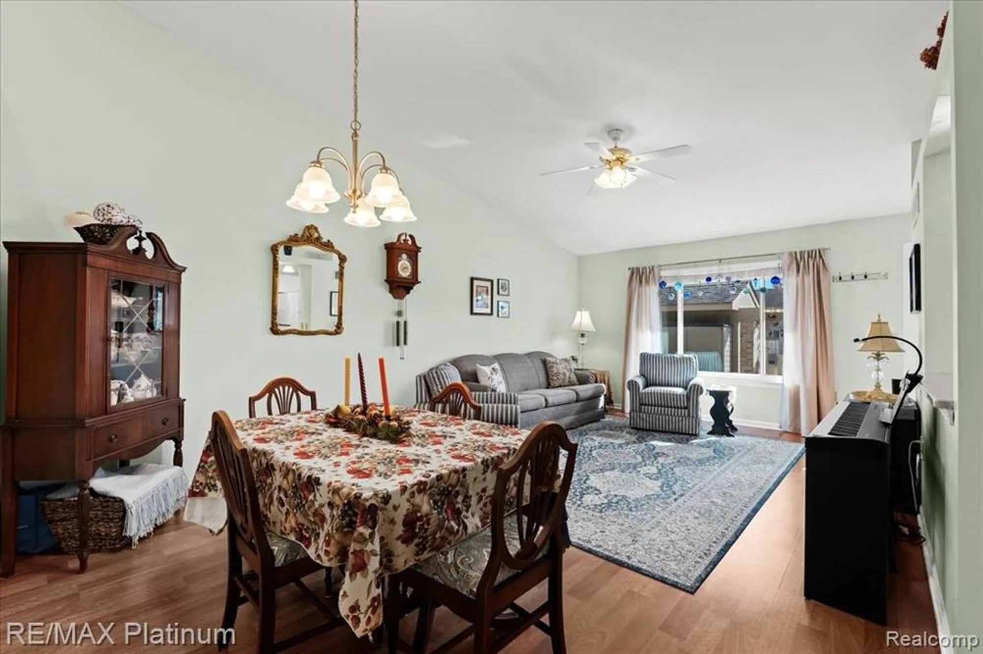 Property Slideshow image 12 of 31 | 62180 arlington cir unit 5, South Lyon, MI, 48178