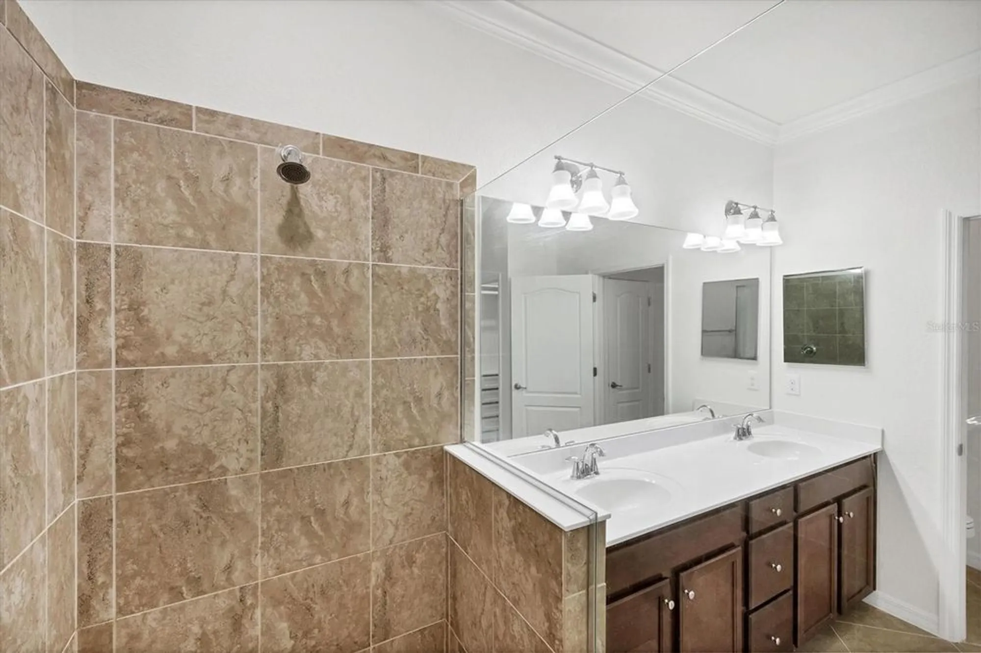 Property Slideshow image 47 of 100 | 10061 cozy grove dr, Venice, FL, 34293