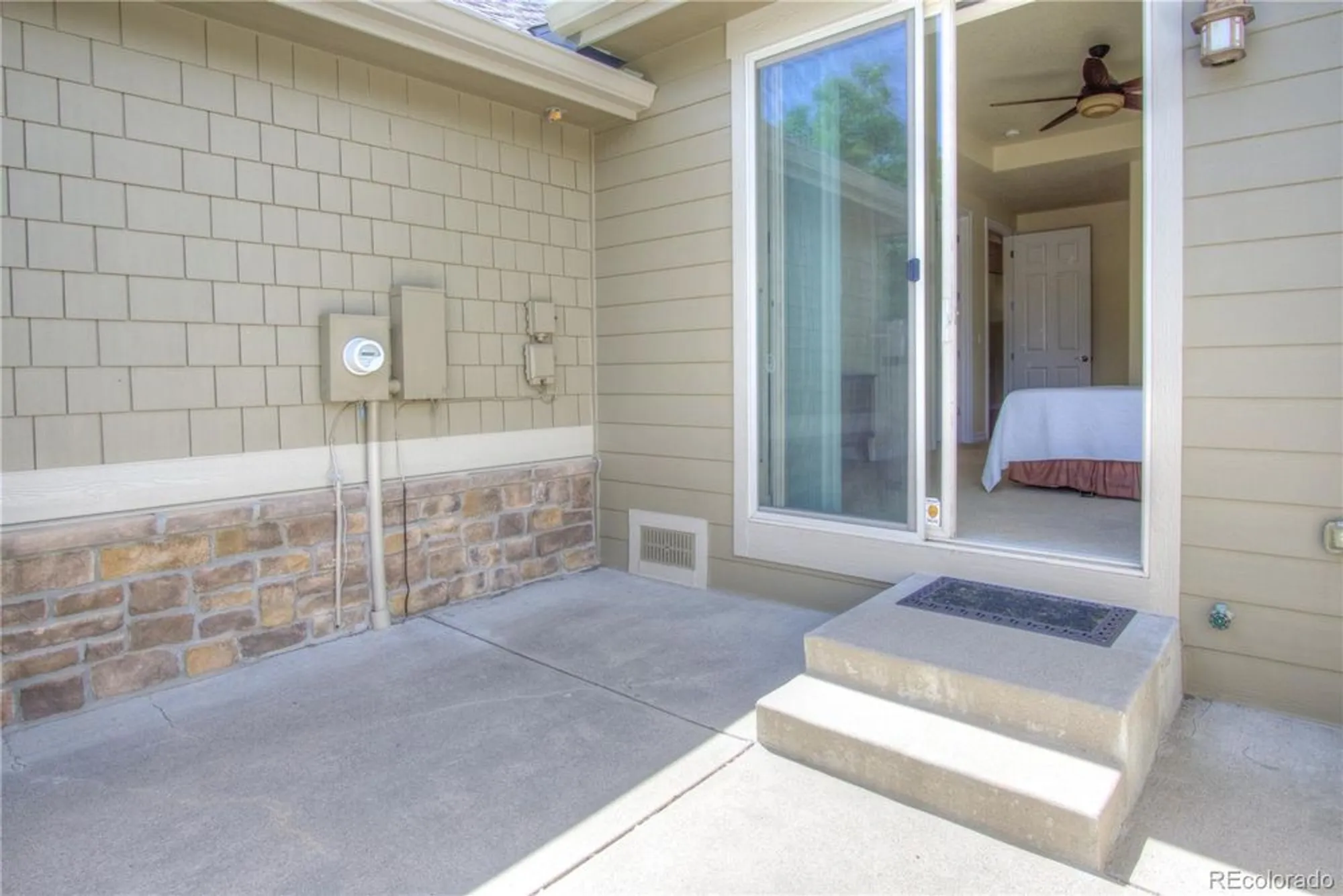 Property Slideshow image 40 of 49 | 8594 w quarto ave, Littleton, CO, 80128