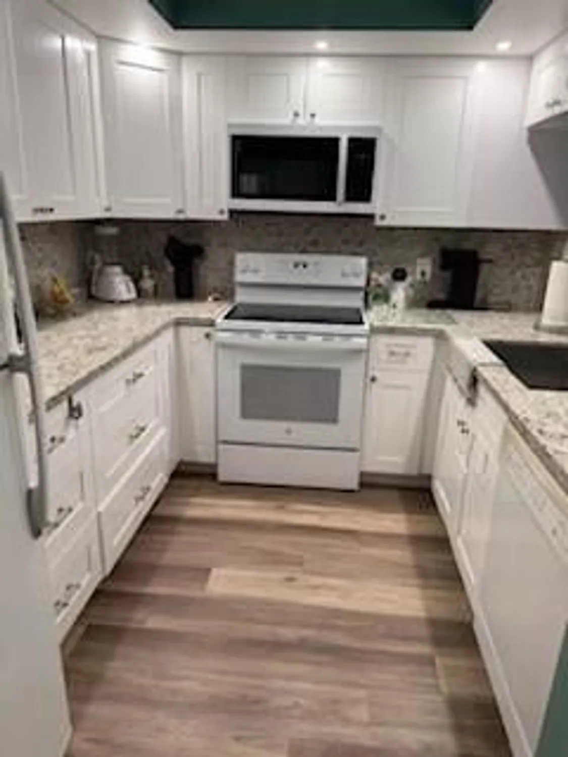 Property Slideshow image 4 of 19 | 500 sw 130th ter a 102, Pembroke Pines, FL, 33027