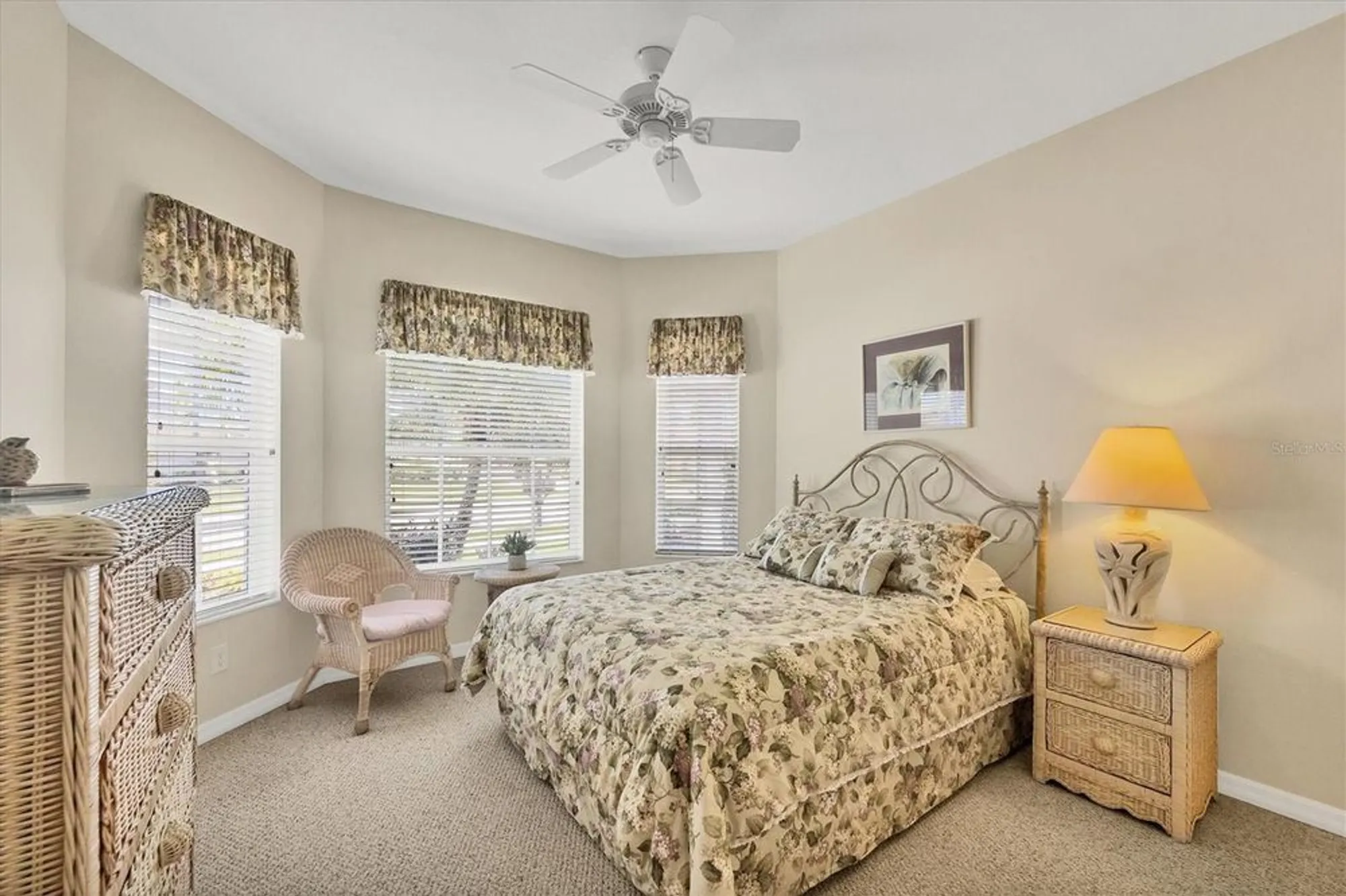 Property Slideshow image 24 of 66 | 4427 blue heron cir, North Port, FL, 34287
