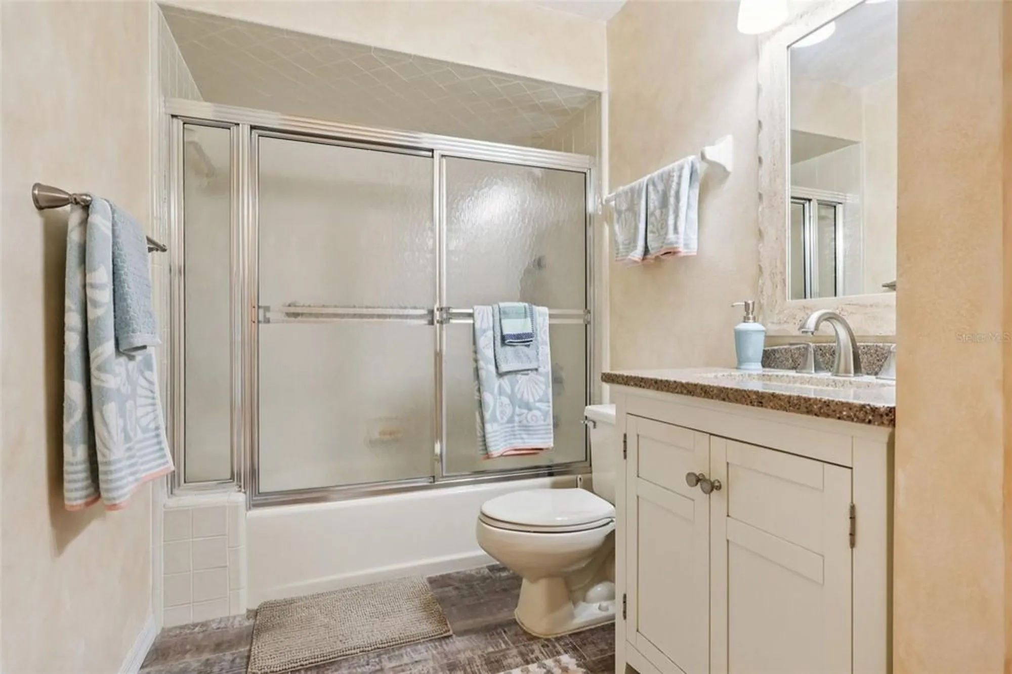 Property Slideshow image 25 of 40 | 100 juniper way, Tavares, FL, 32778