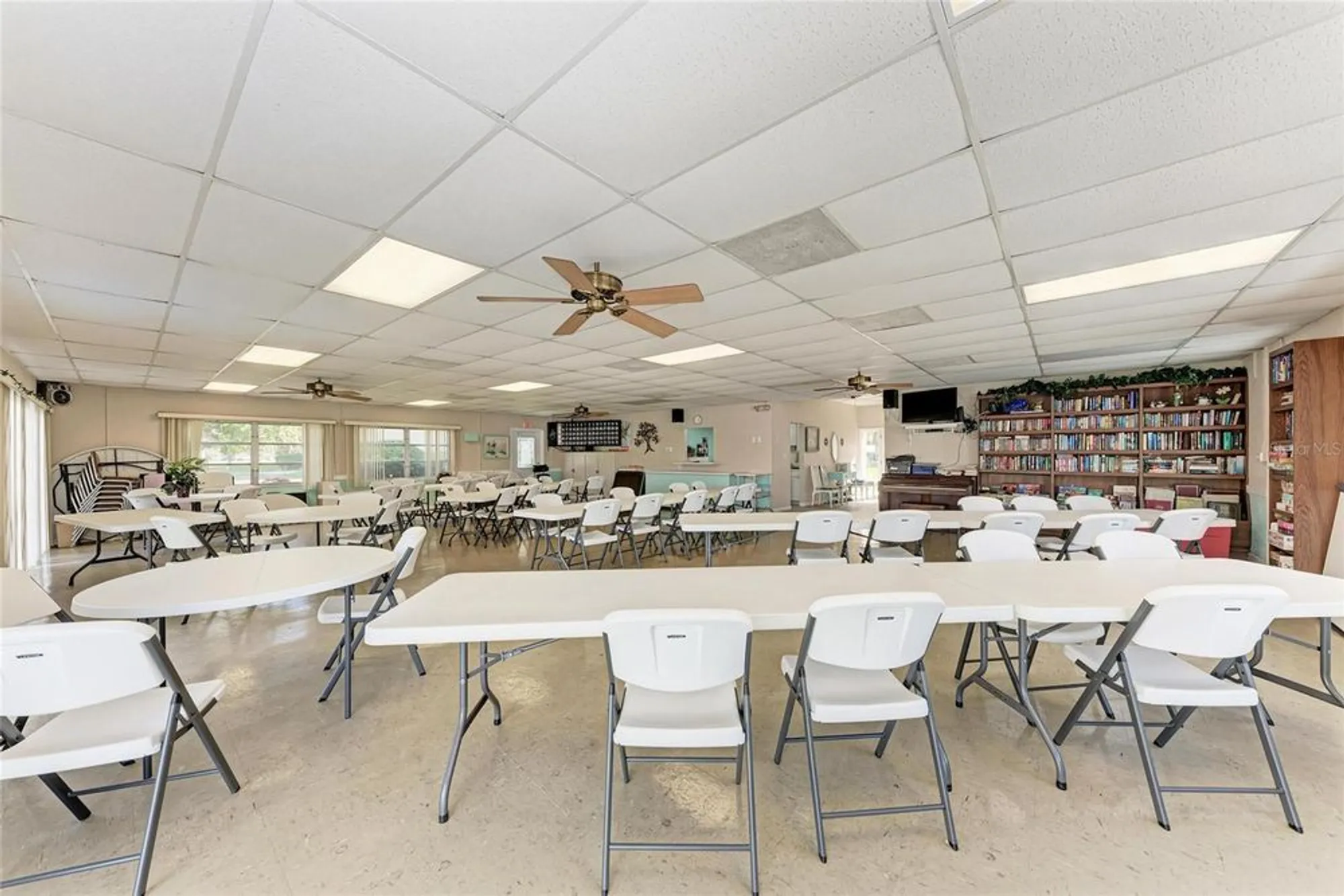 Property Slideshow image 30 of 41 | 4186 heron way # b-219, Bradenton, FL, 34205