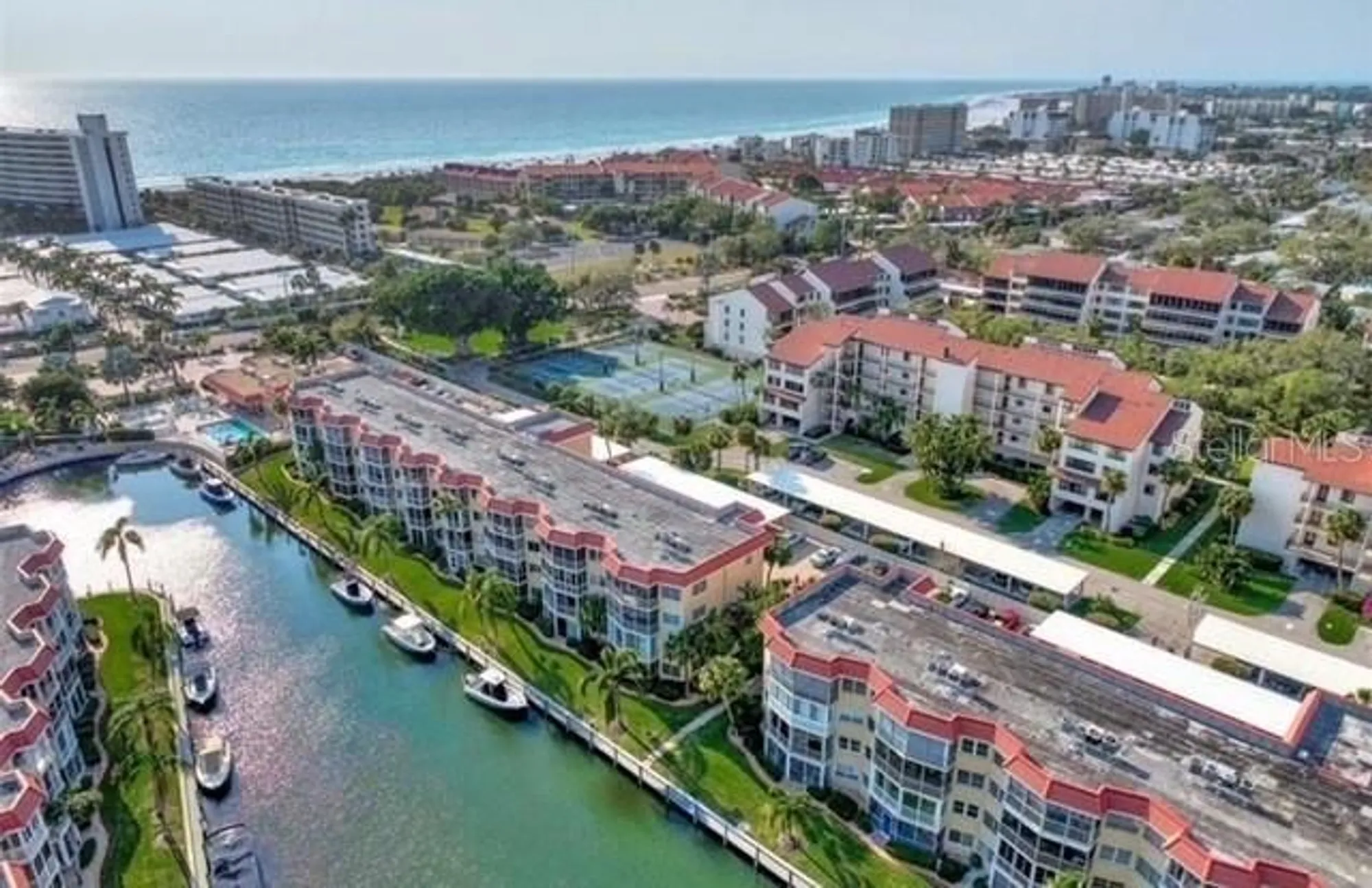 Property Slideshow image 18 of 20 | 1250 n portofino dr apt 408, Sarasota, FL, 34242