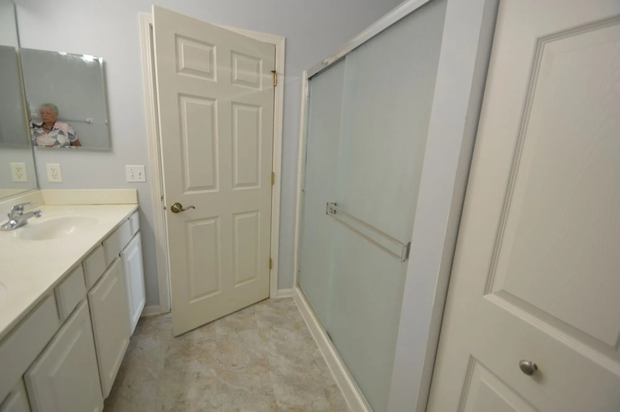 Property Slideshow image 15 of 27 | 733 s mecosta ln, Romeoville, IL, 60446