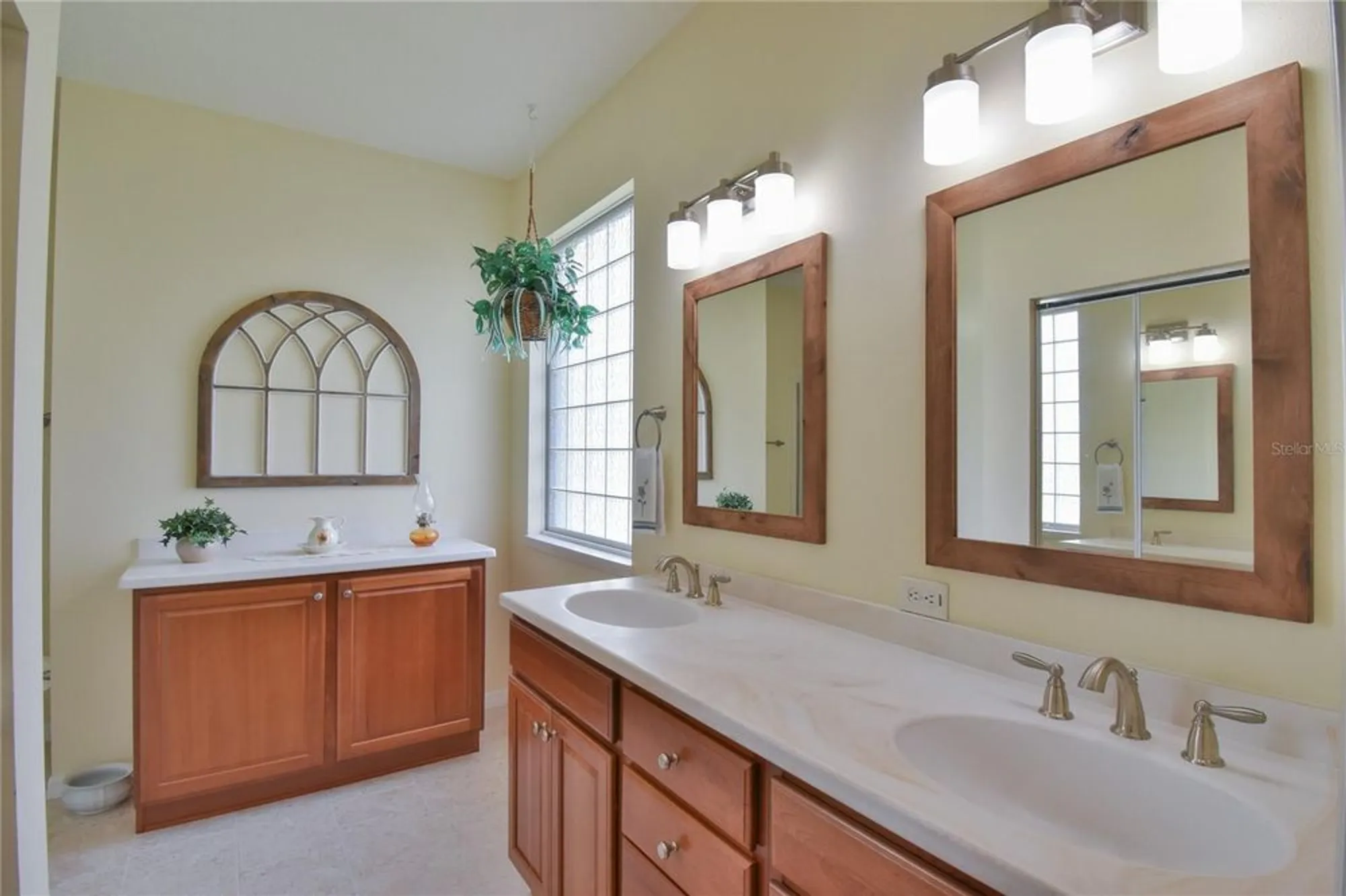 Property Slideshow image 14 of 35 | 2111 nw 58th ct, Ocala, FL, 34482