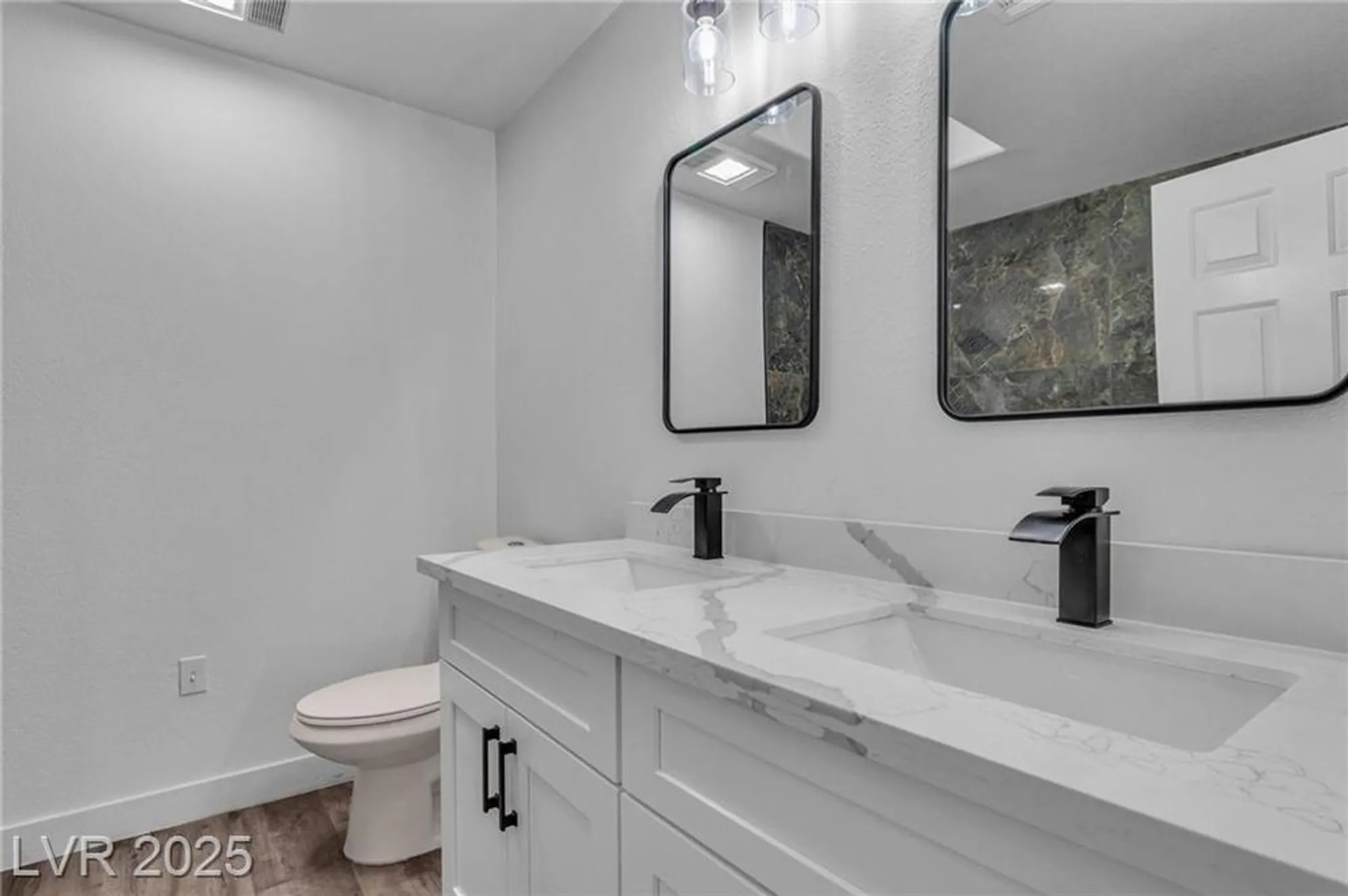 Property Slideshow image 13 of 17 | 2851 s valley view blvd 1098, Las Vegas, NV, 89102