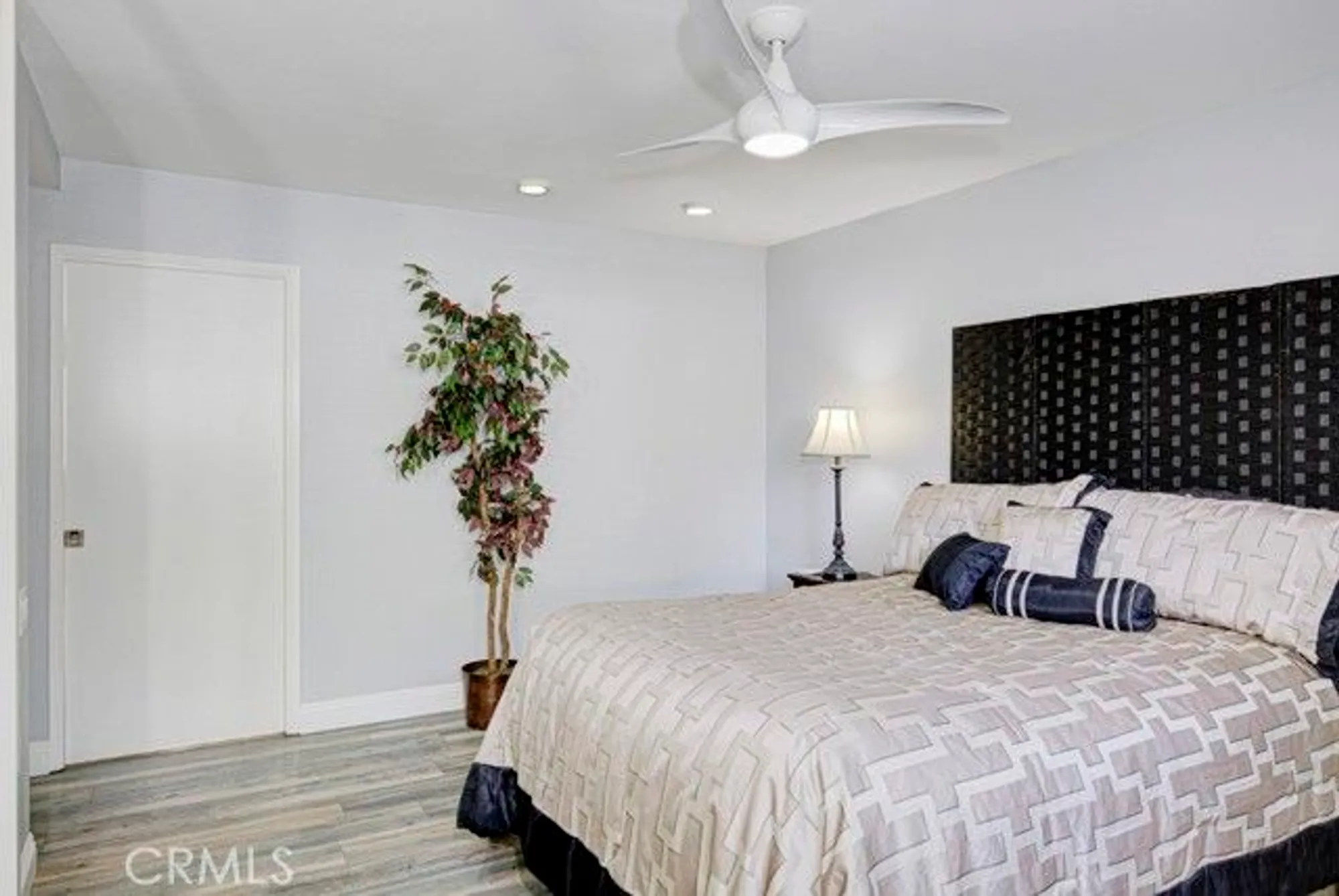 Property Slideshow image 19 of 32 | 245 calle aragon c, Laguna Woods, CA, 92637