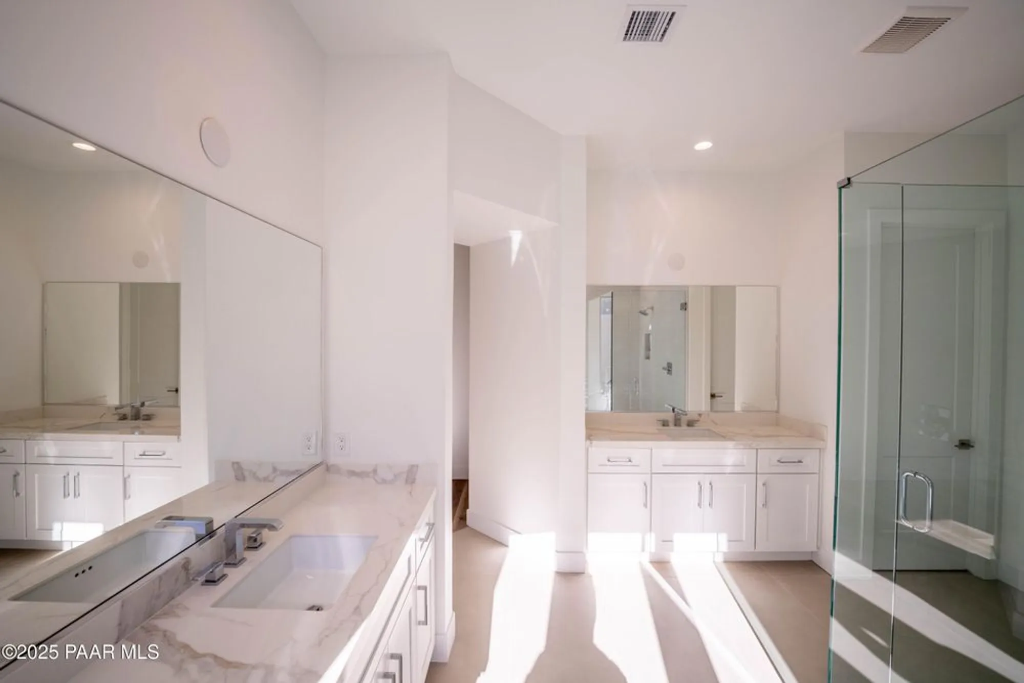 Property Slideshow image 11 of 12 | 1124 s lakeview dr, Prescott, AZ, 86301