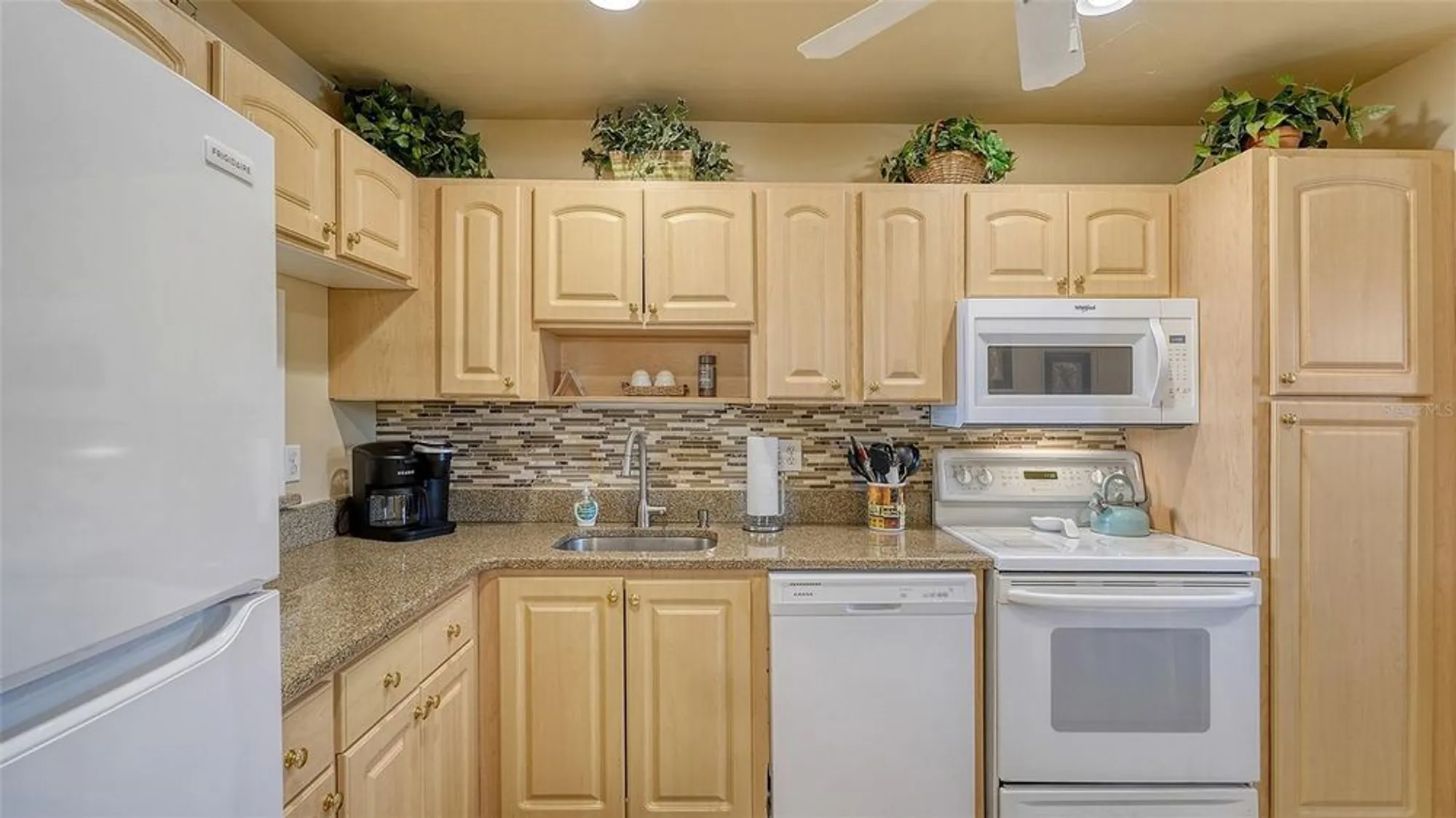 Property Slideshow image 20 of 66 | 7251 w country club dr 226, Sarasota, FL, 34243