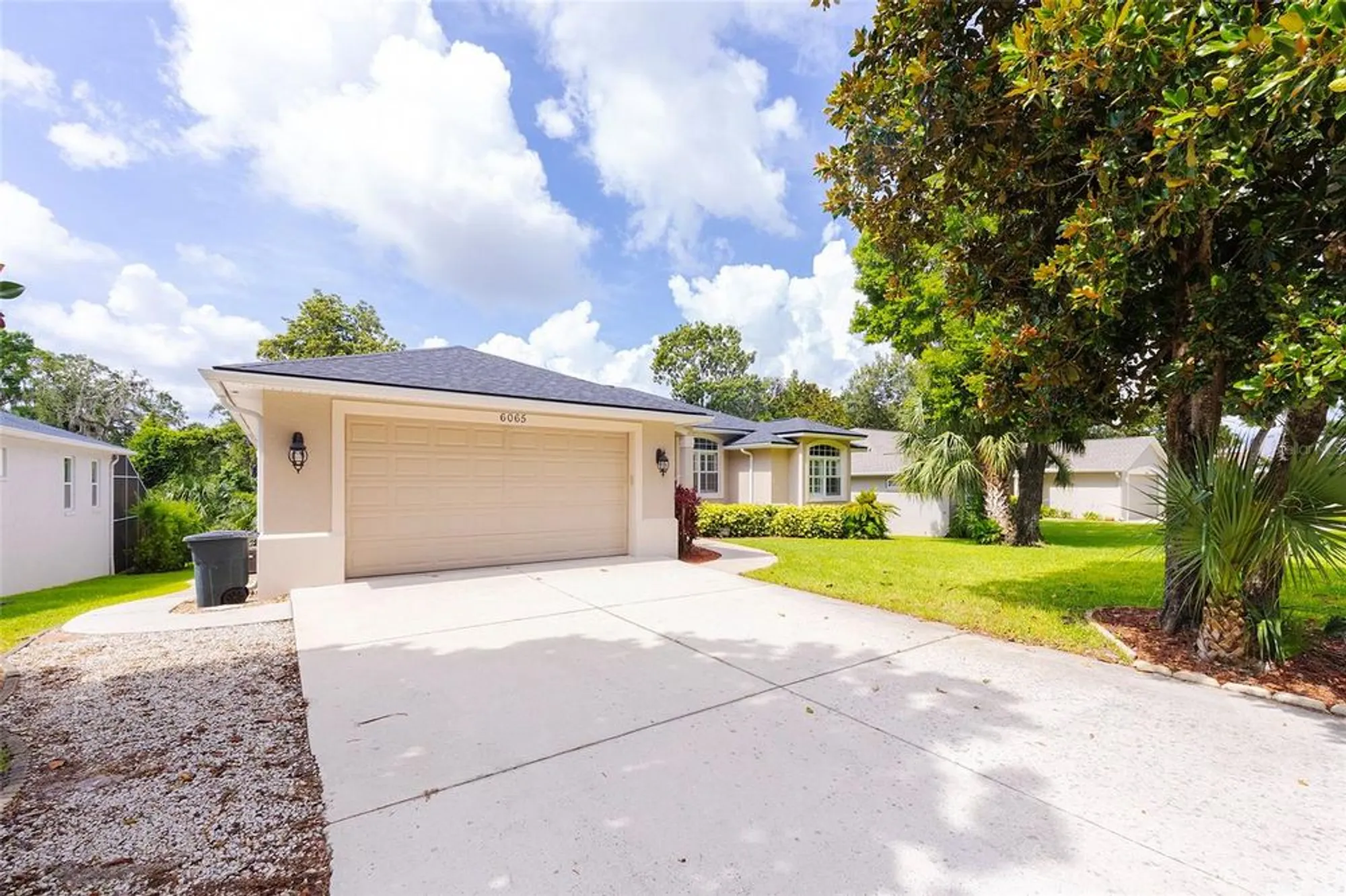 Property Slideshow image 25 of 66 | 6065 spruce point cir, Port Orange, FL, 32128