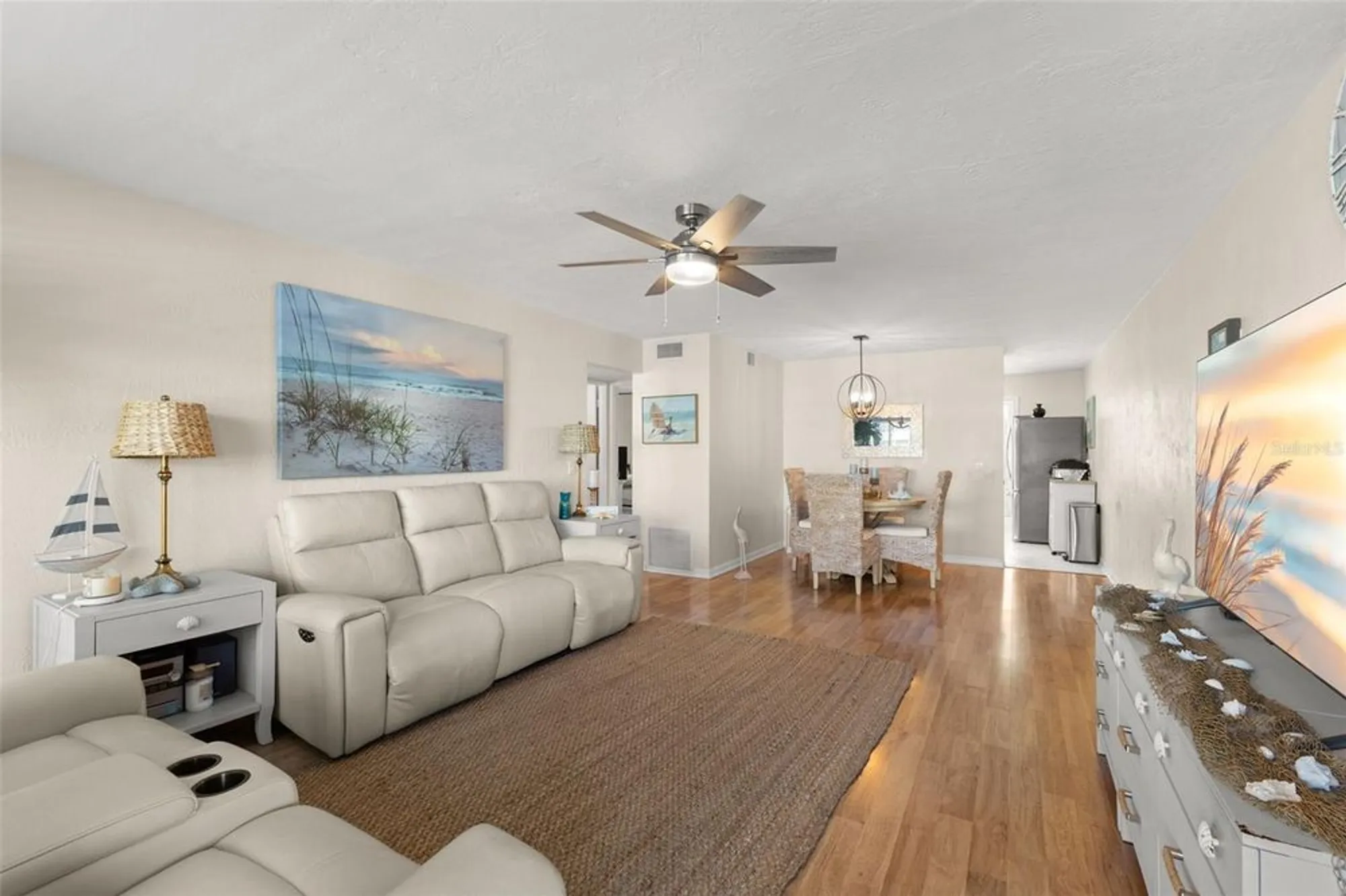 Property Slideshow image 6 of 35 | 2461 canadian way 27, Clearwater, FL, 33763