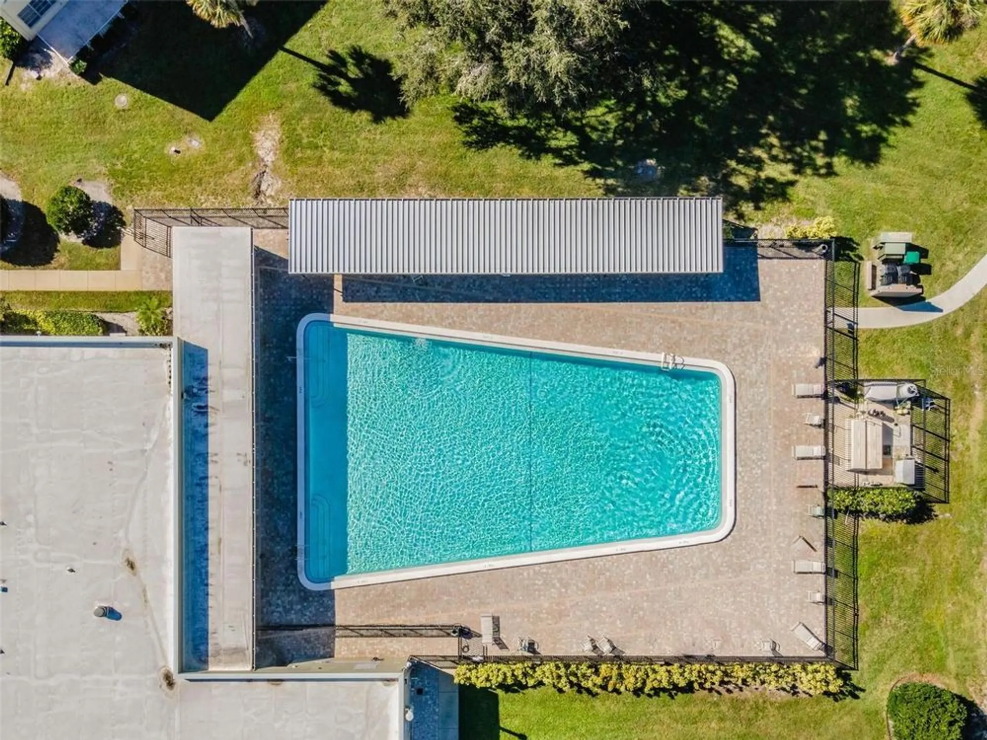 Property Slideshow image 31 of 46 | 2000 world parkway blvd apt 15, Clearwater, FL, 33763