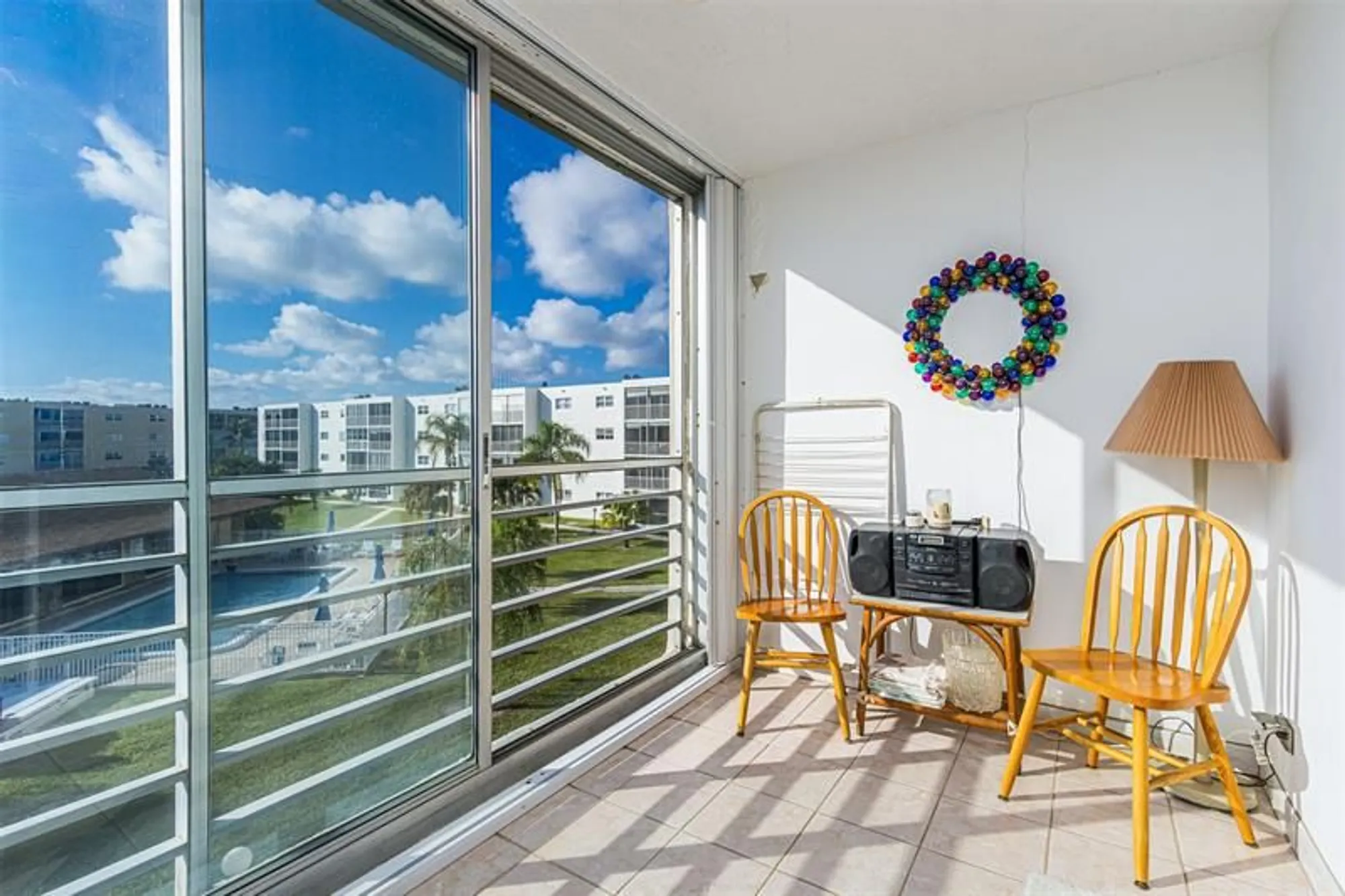 Property Slideshow image 18 of 42 | 414 se 10th st 302, Dania Beach, FL, 33004