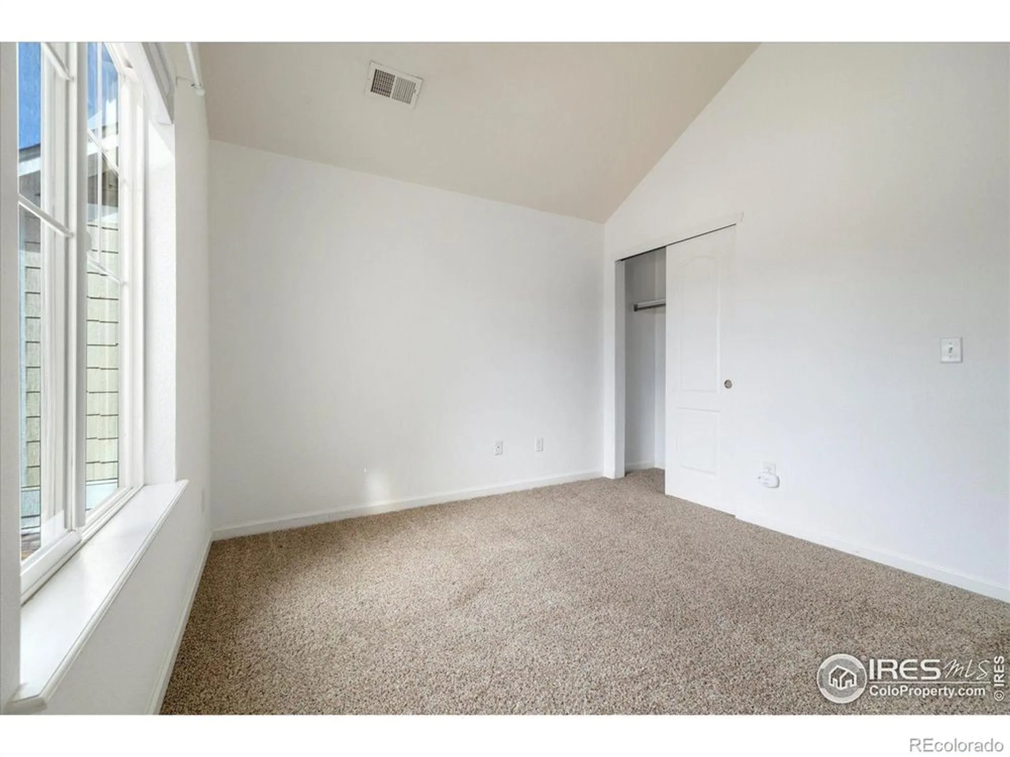 Property Slideshow image 27 of 33 | 4615 hahns peak dr unit 202, Loveland, CO, 80538