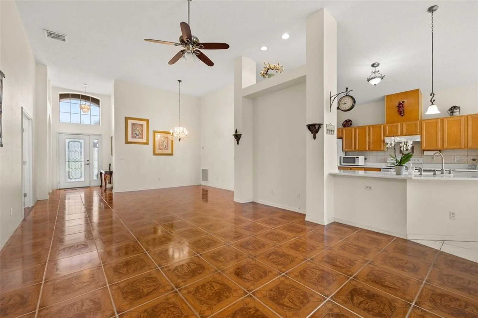 Property Slideshow image 36 of 65 | 322 high vista dr, Davenport, FL, 33837