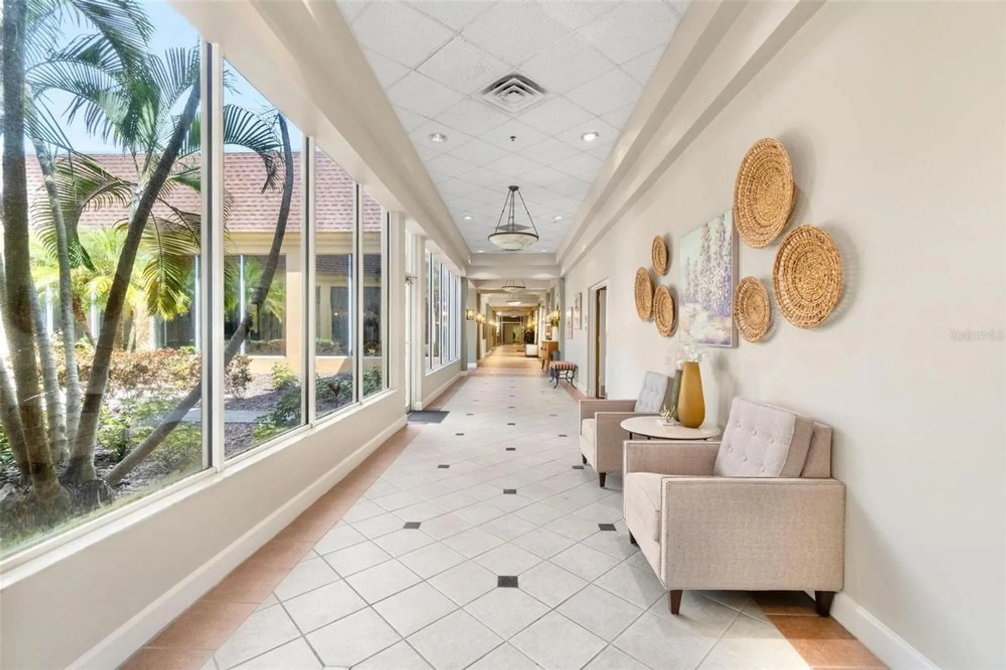 Property Slideshow image 25 of 33 | 201 bedford trl apt 123, Sun City Center, FL, 33573