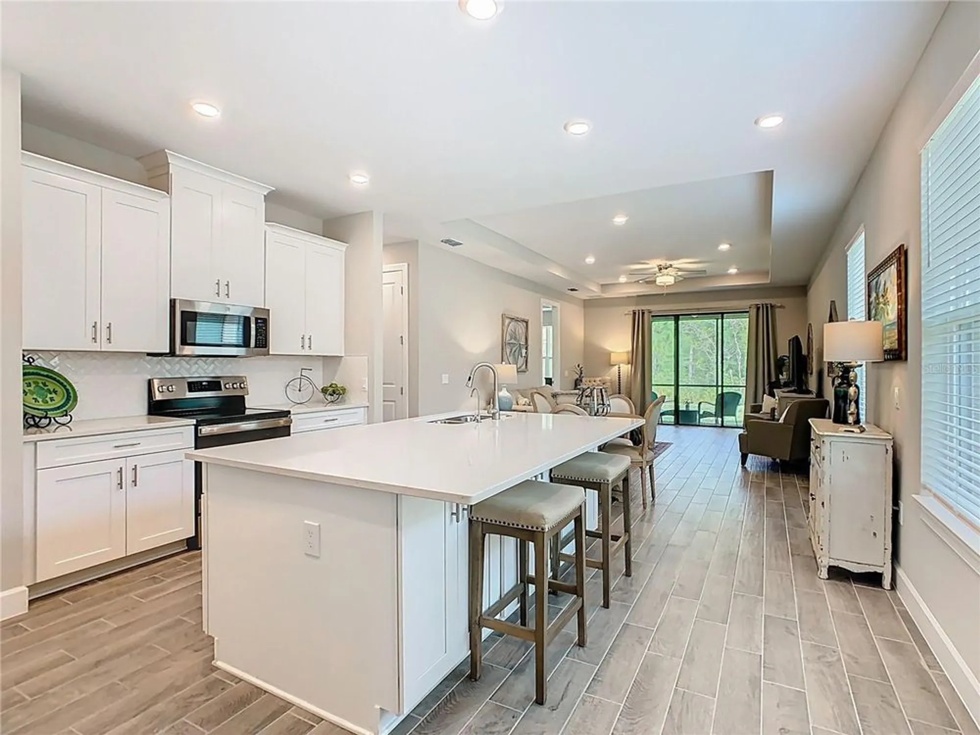 Property Slideshow image 4 of 48 | 1029 umbria dr, Poinciana, FL, 34759