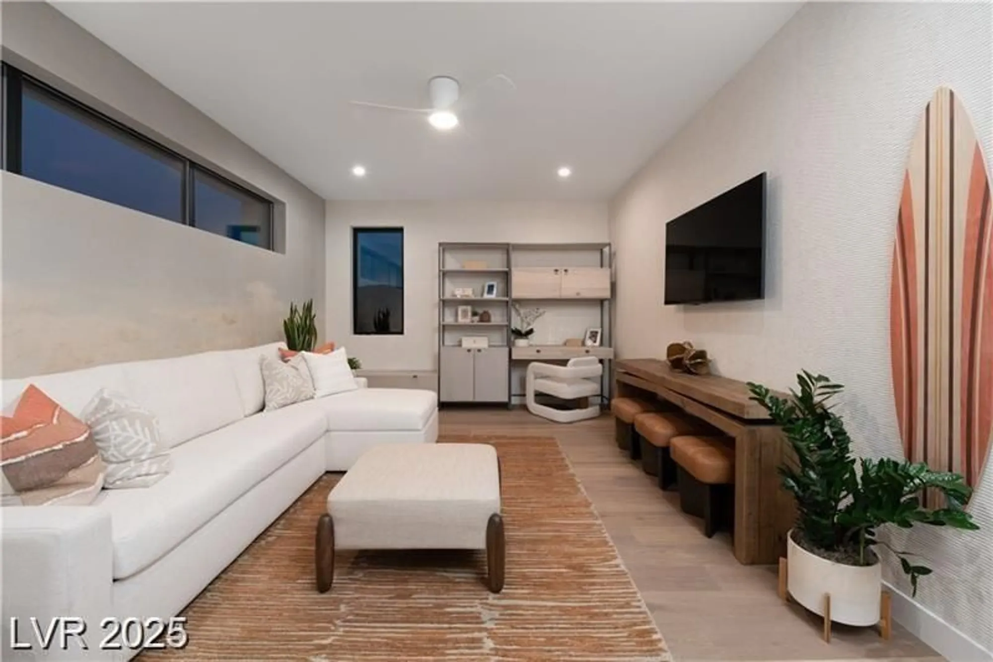 Property Slideshow image 14 of 16 | 105 still shores st, Henderson, NV, 89011