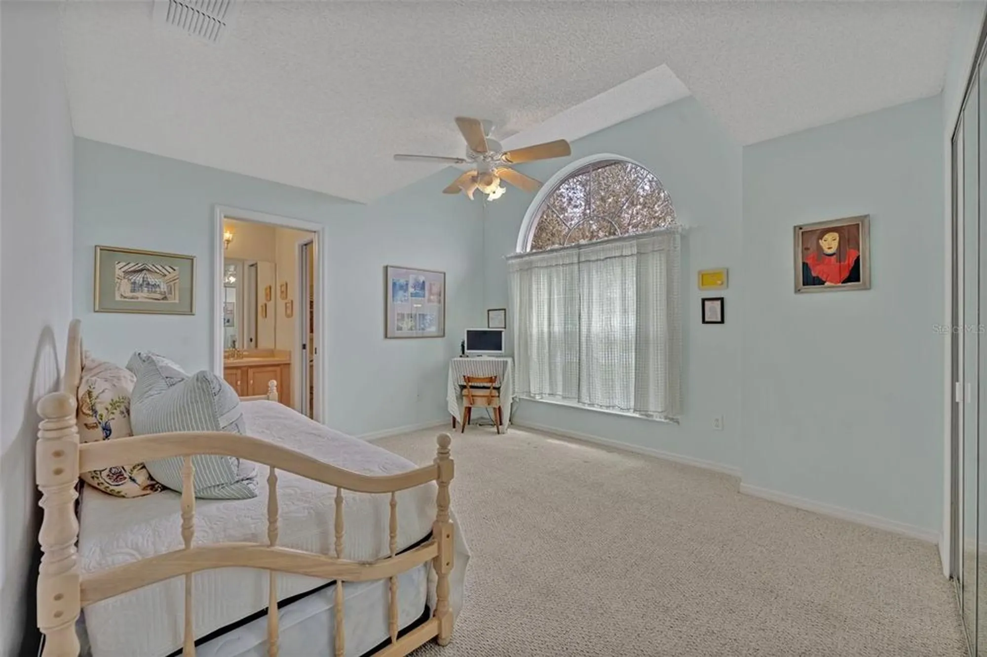 Property Slideshow image 28 of 52 | 25057 riverwalk dr, Leesburg, FL, 34748
