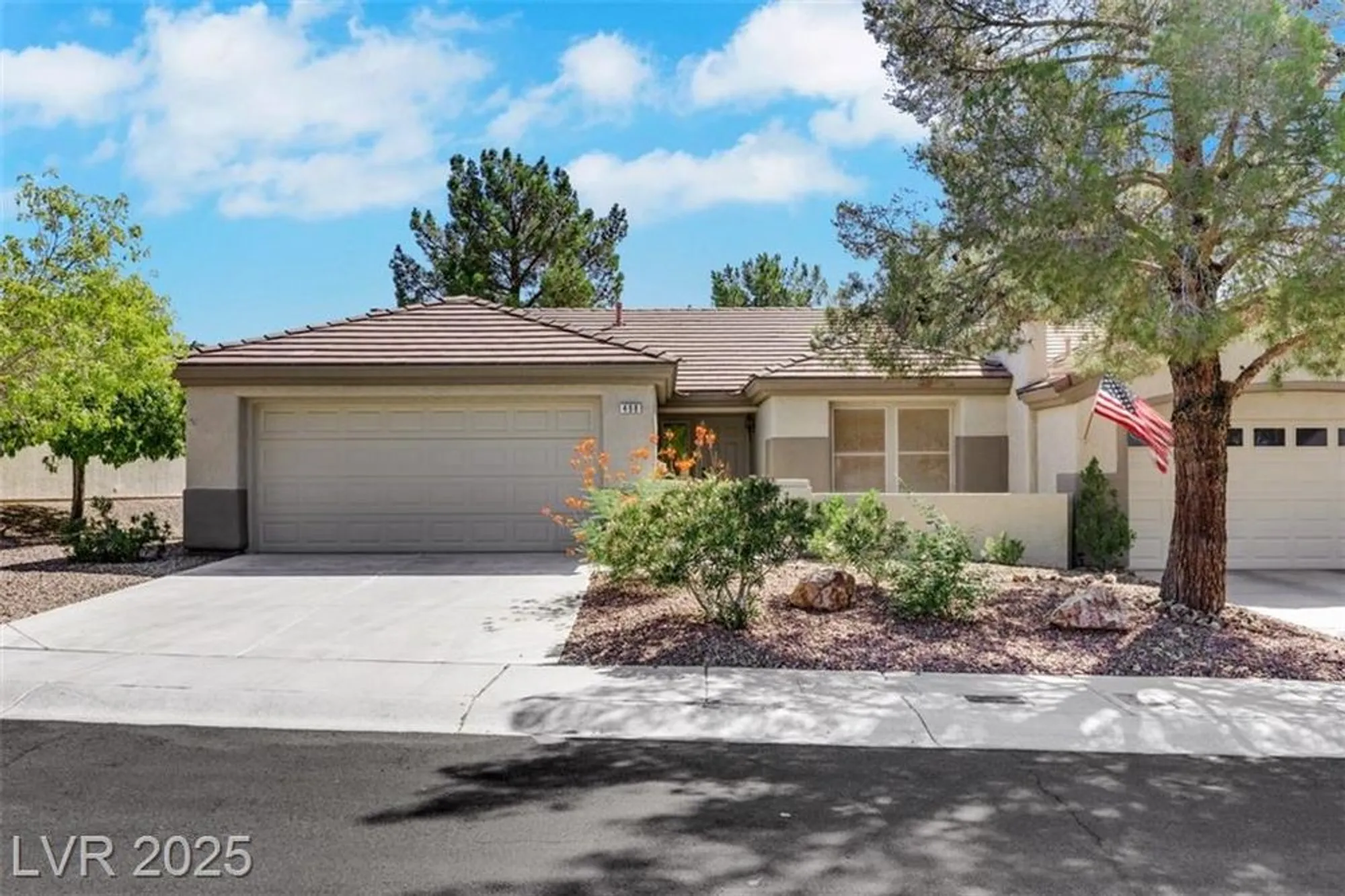 Property Slideshow image 3 of 31 | 498 elm crest pl, Henderson, NV, 89012